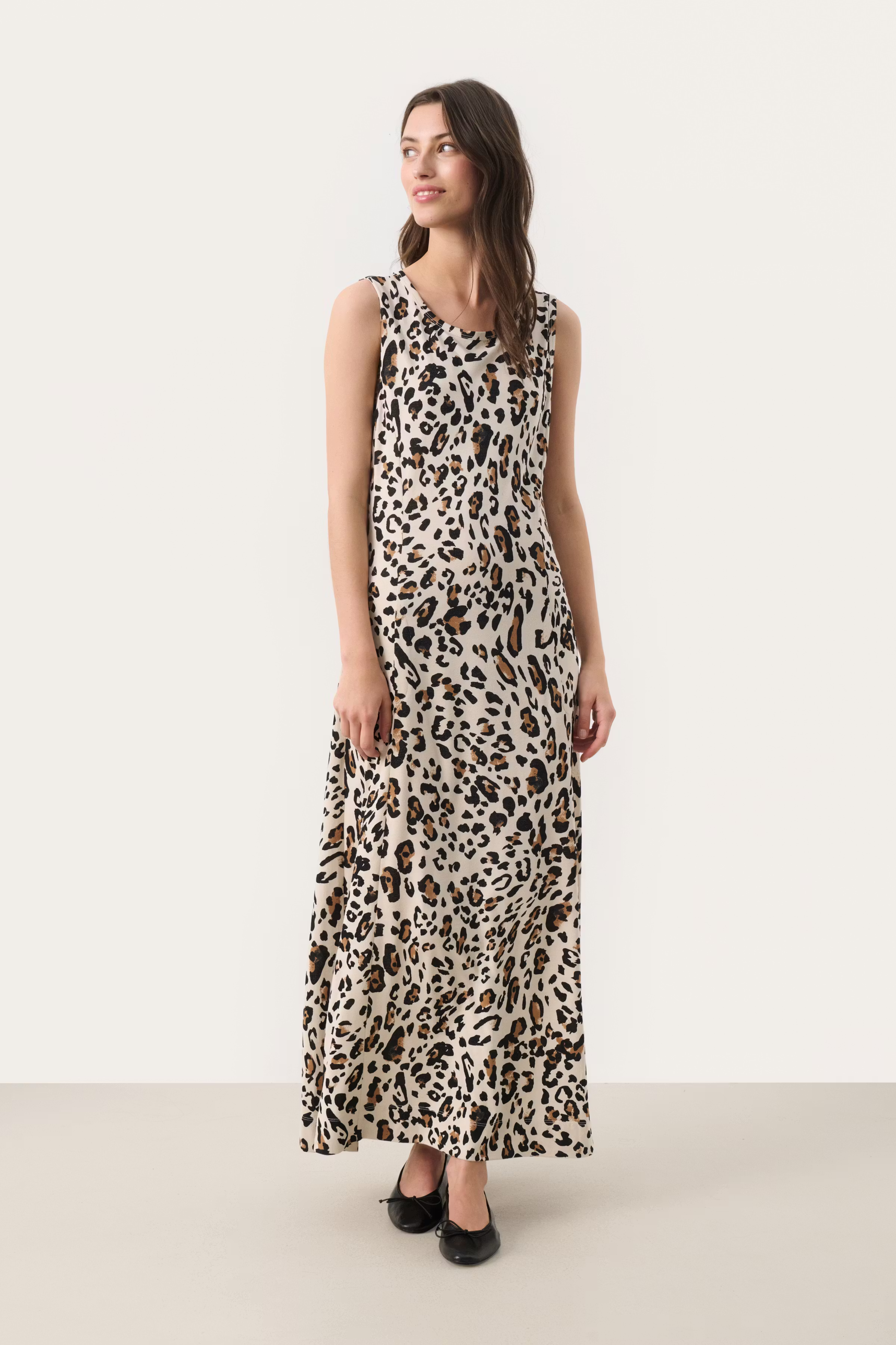 ThelmaPW Kleid LOOKBOOK FRONT 30309845-303987