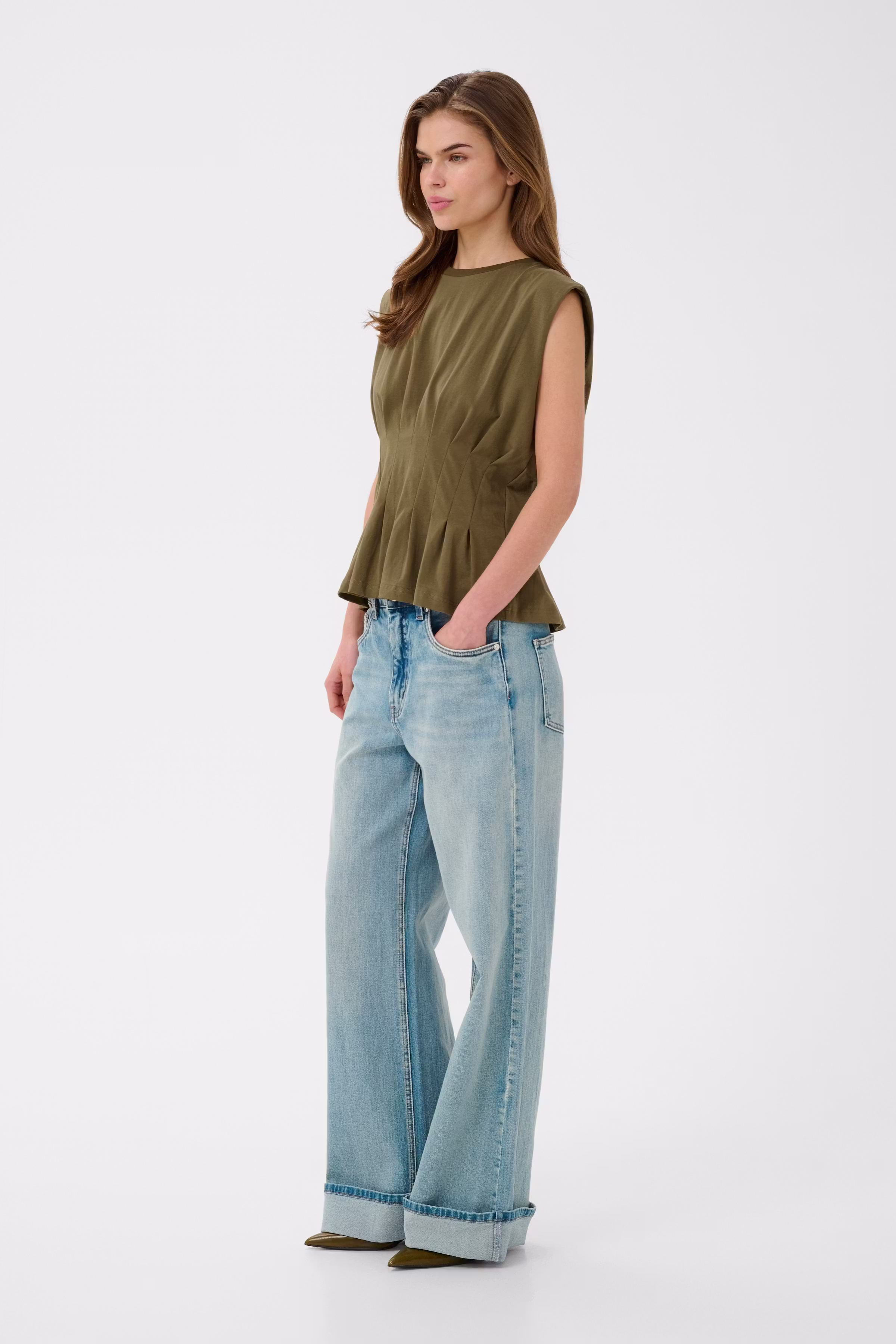GZinez Top LOOKBOOK FRONT 10911382-190622