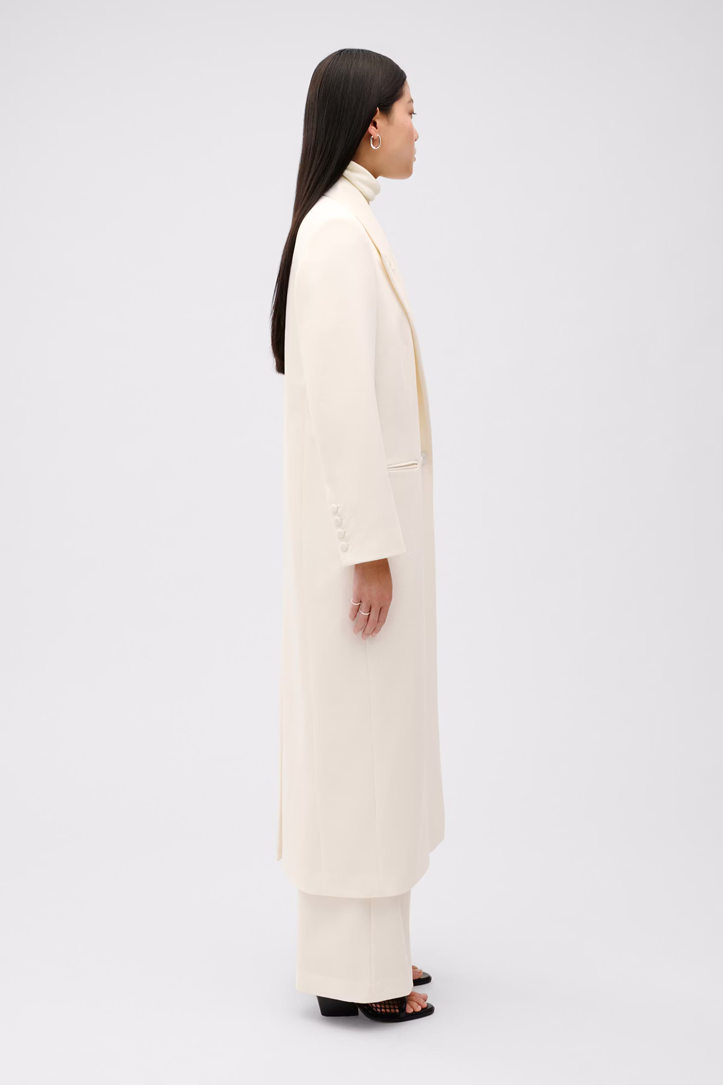 Jil Coat LOOKBOOK FRONT 30600560-WH011