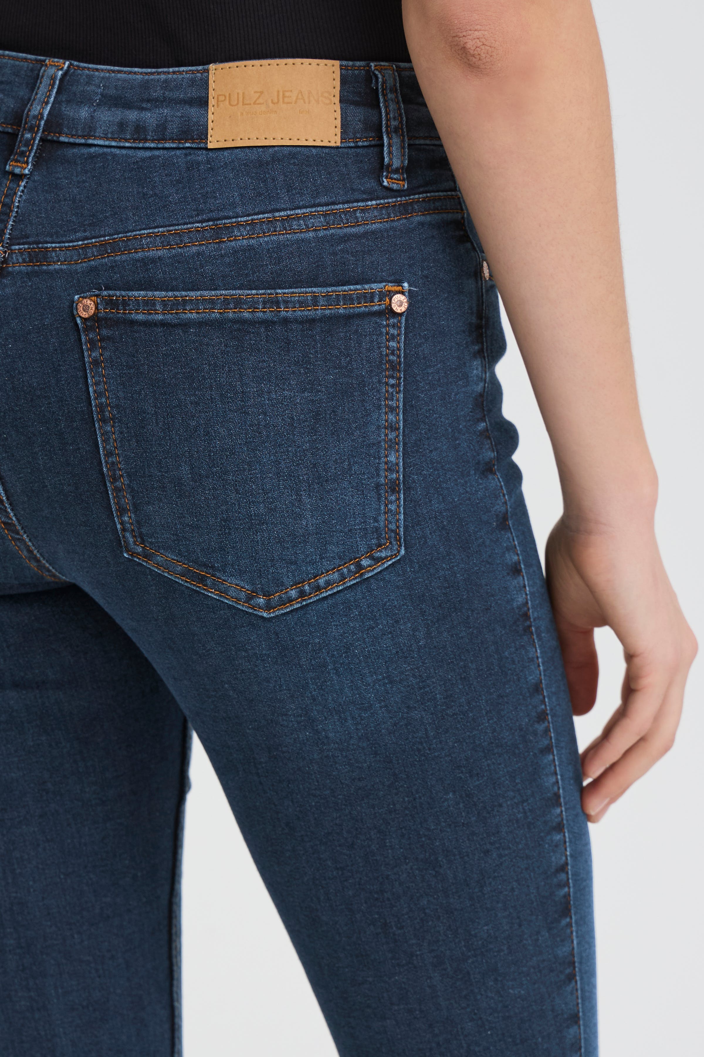 PZEMMELINA Jeans LOOKBOOK DETAIL 50207163-200002