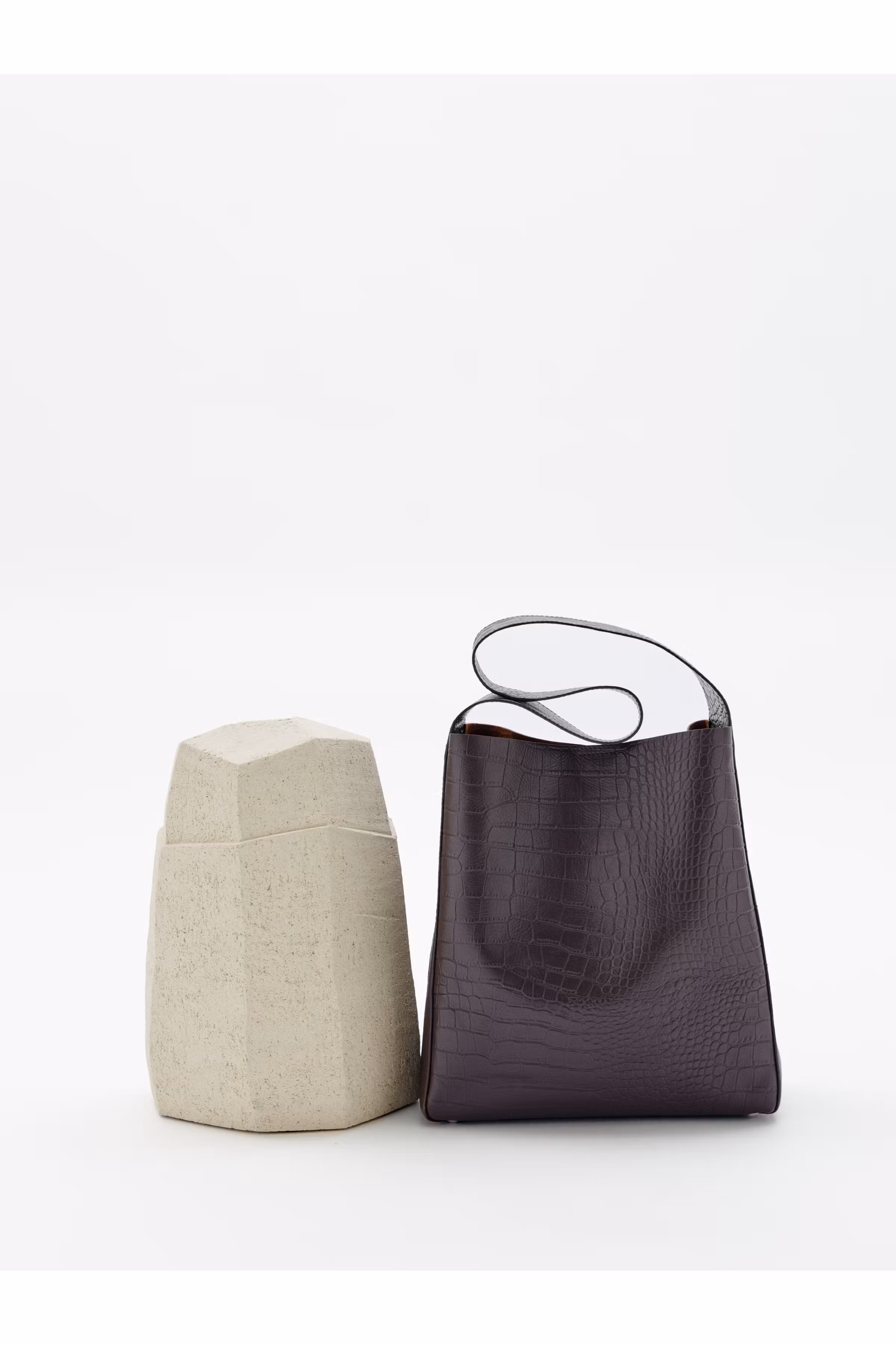 AVIKAIW Bag LOCATION NONE 30112689-191109