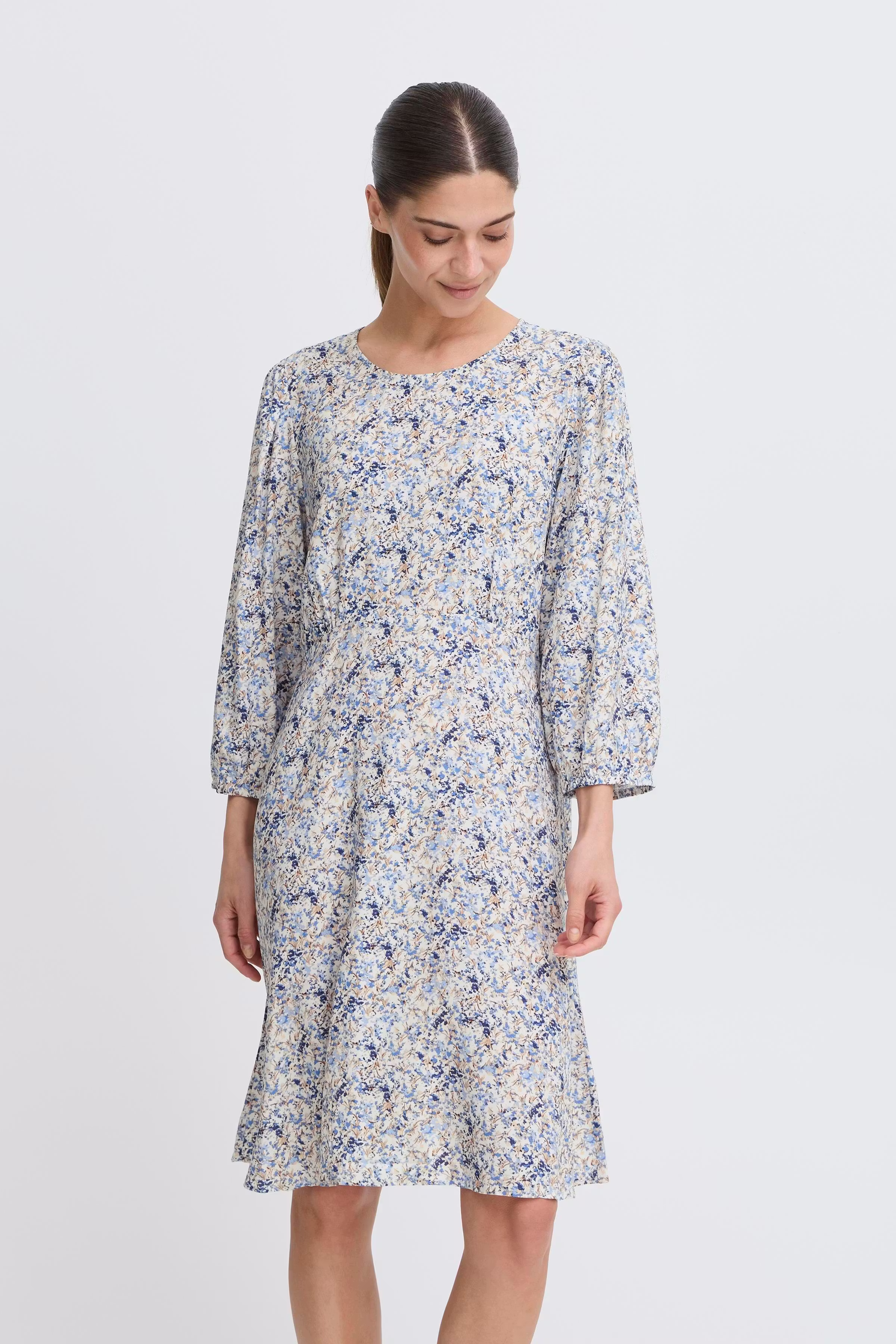 PZNELLY Kjole LOOKBOOK FRONT 50208980-205310