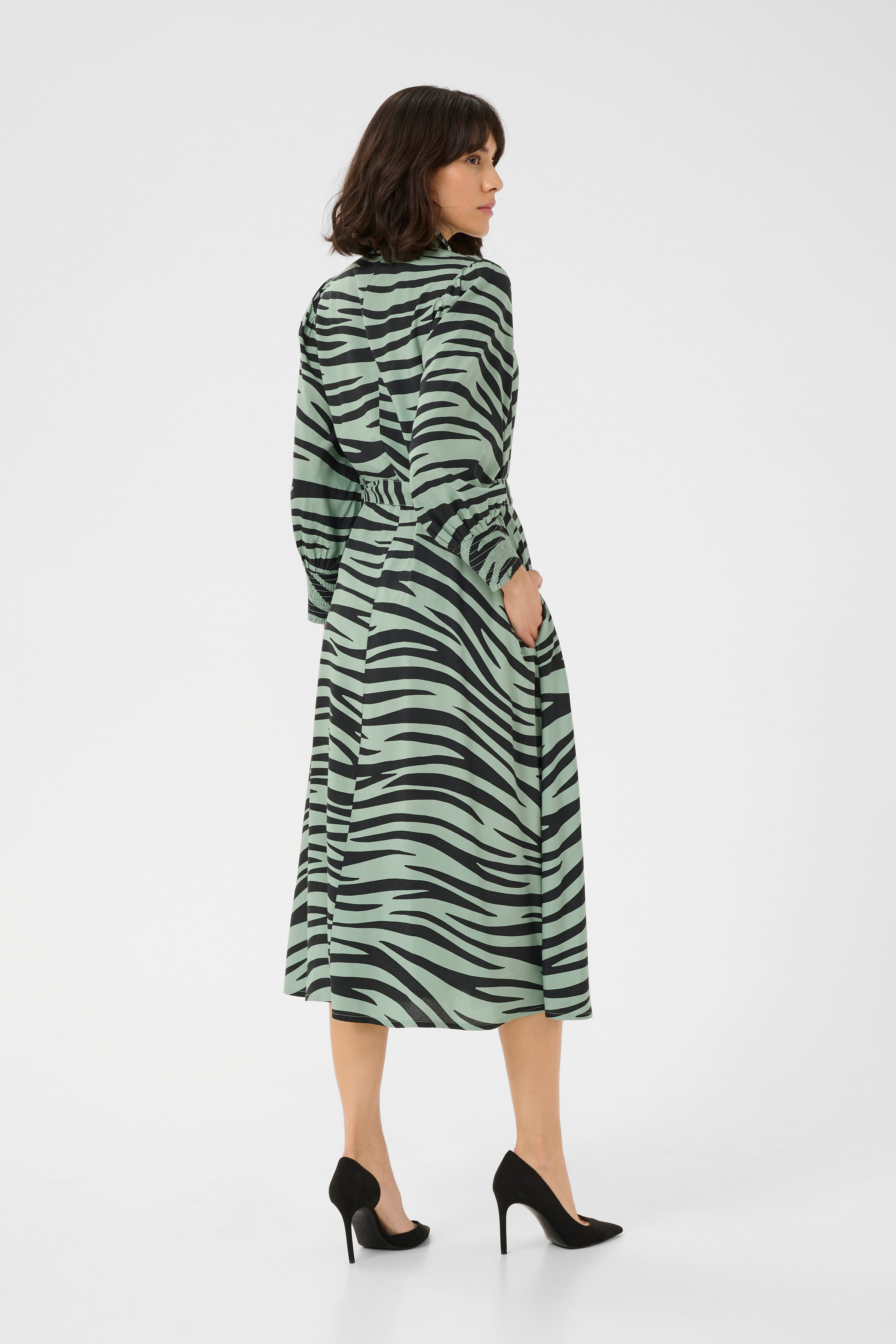 KAemine Klänning LOOKBOOK BACK 10510244-107829