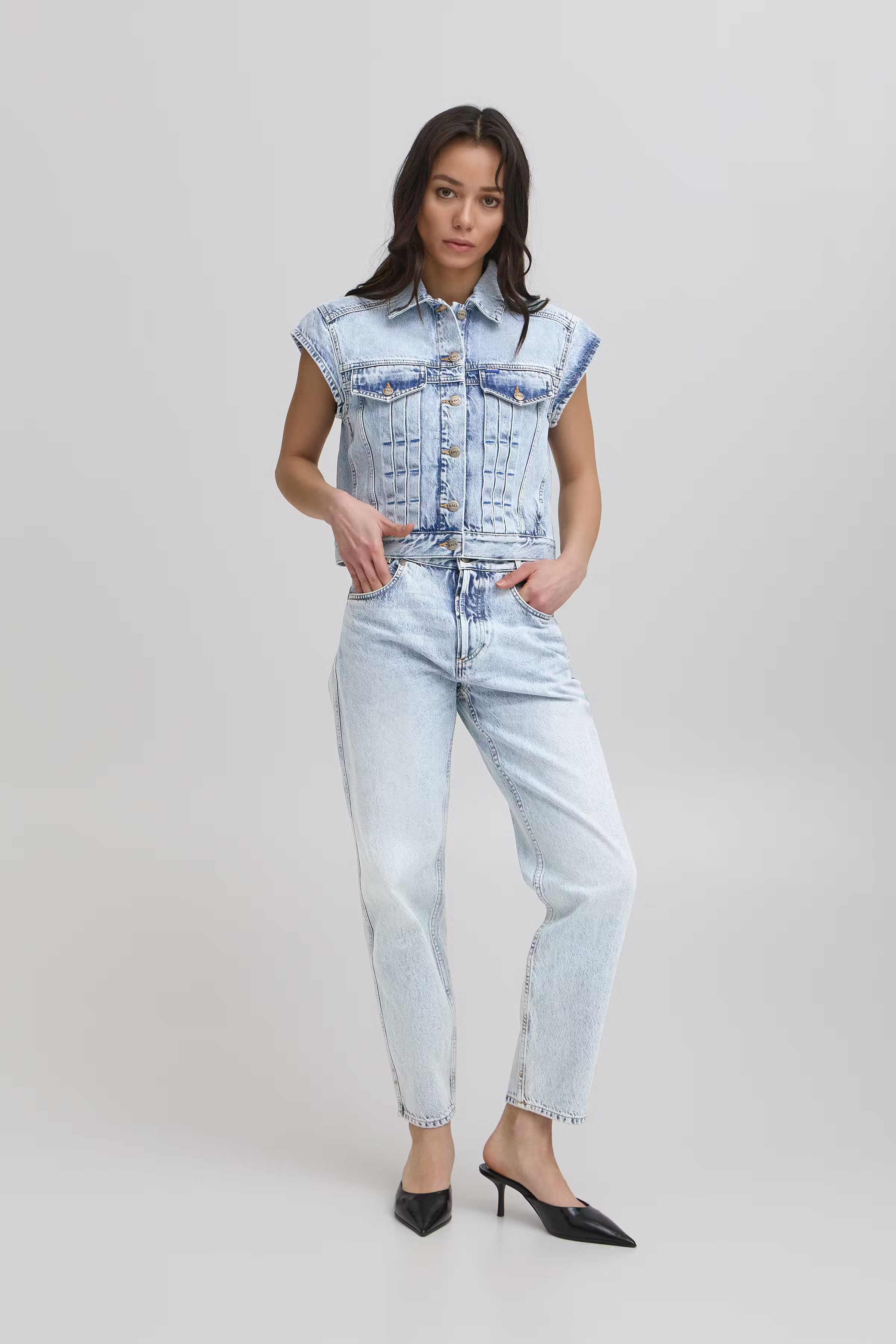 BAPIETRO Waistcoat LOOKBOOK FRONT 50405361-204625