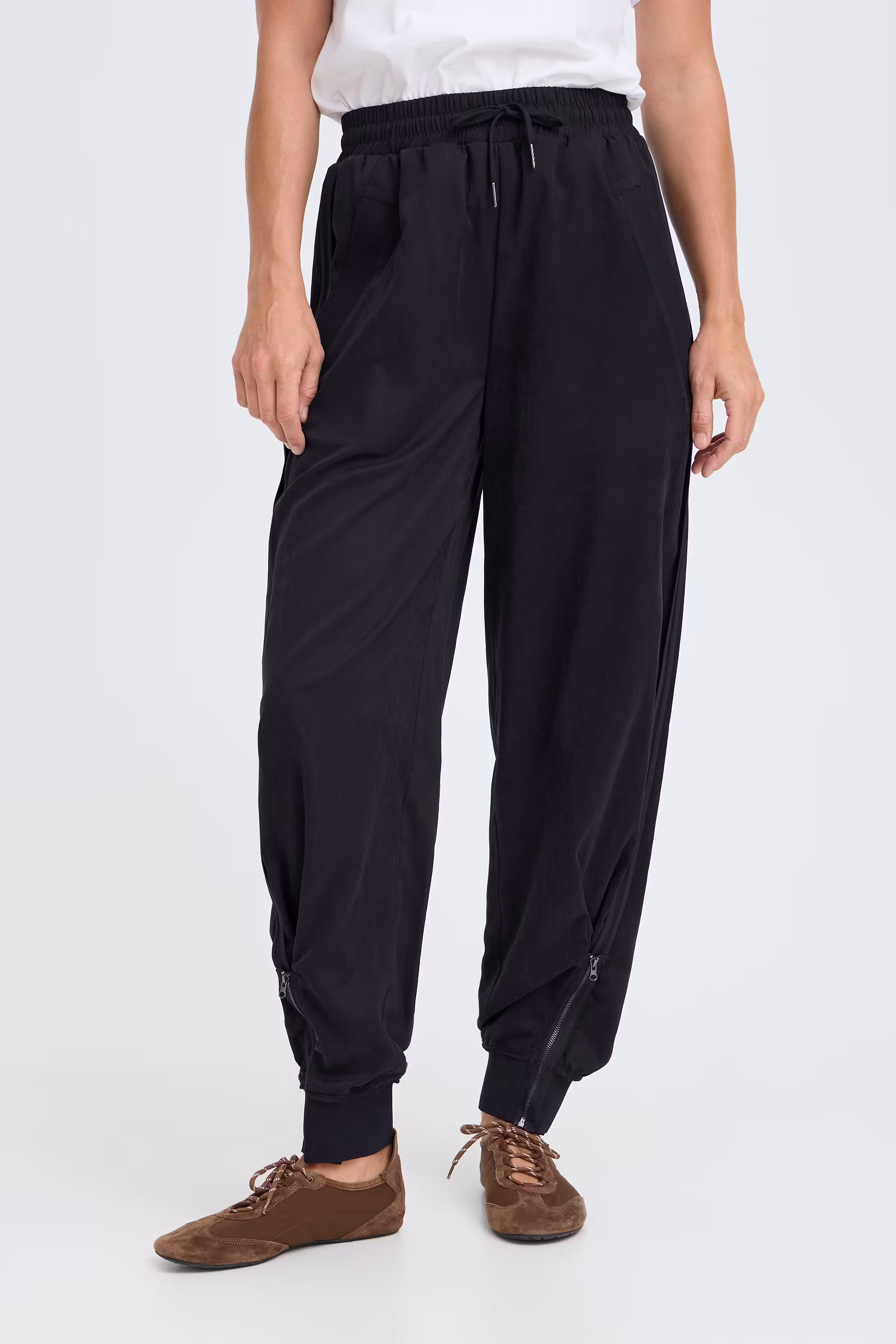 PZFIA Broek LOOKBOOK FRONT 50210939-193911