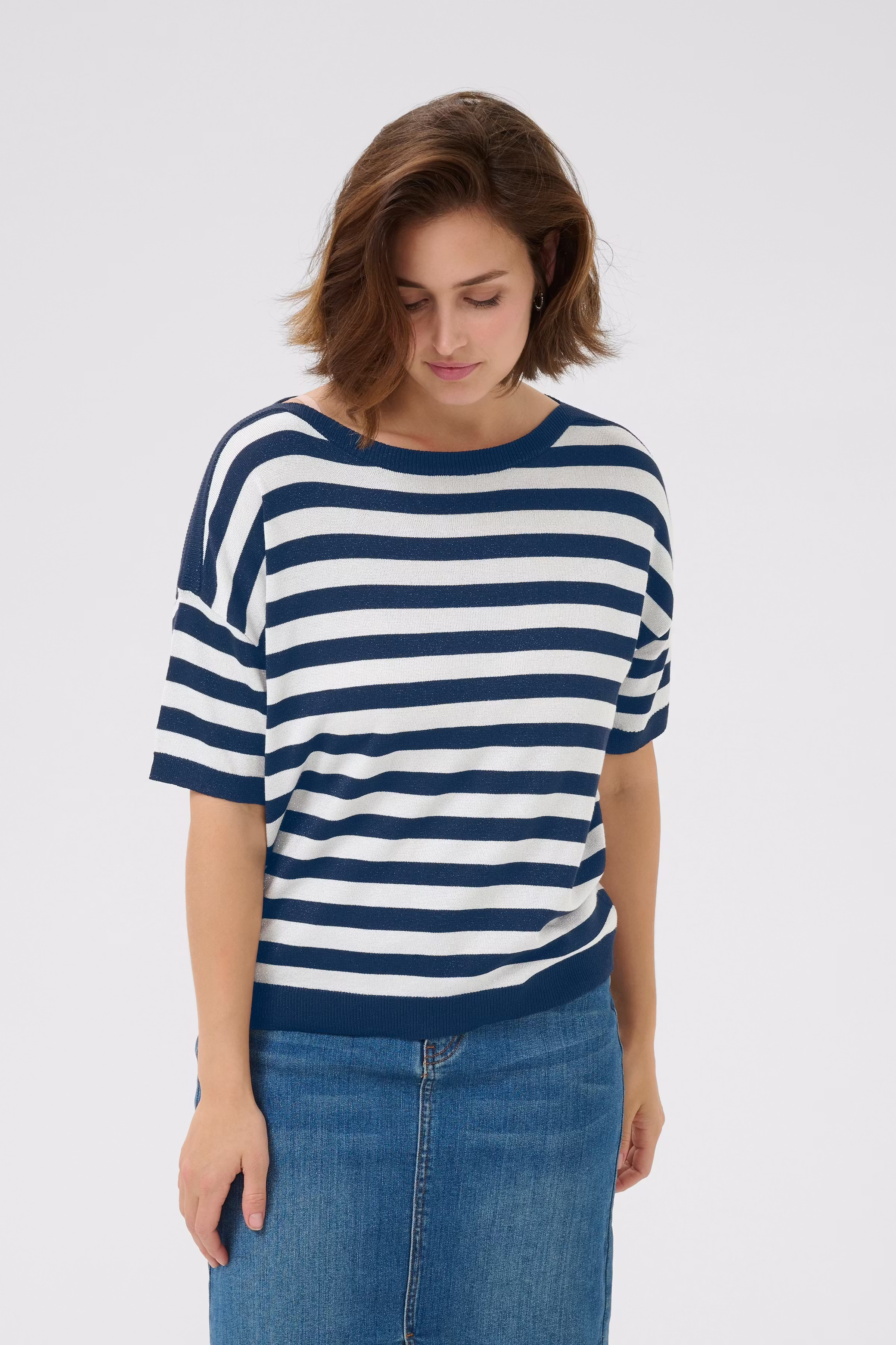 KAregina Pullover LOOKBOOK FRONT 10510053-107566