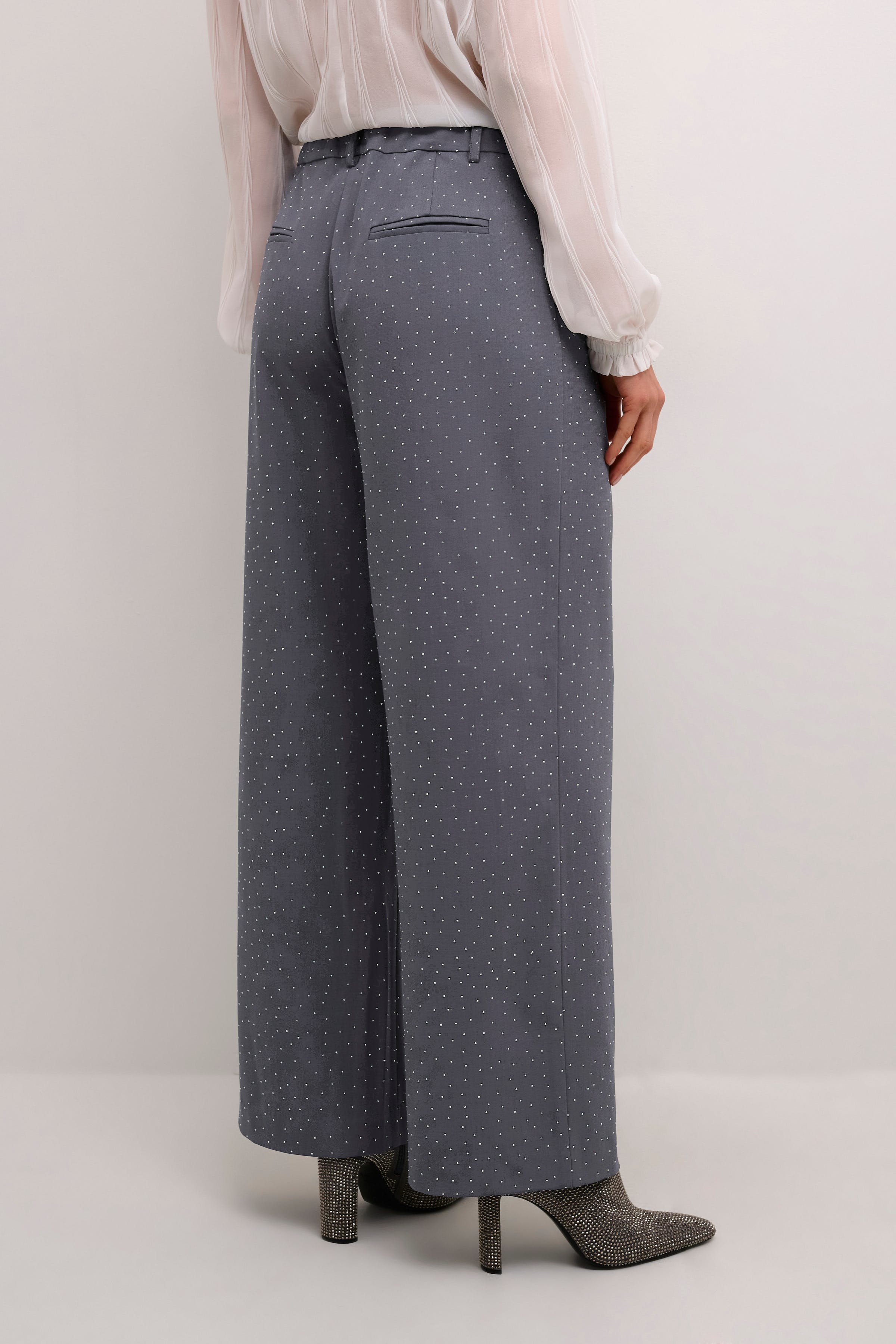 CRCarol Byxor LOOKBOOK BACK 10613056-100391