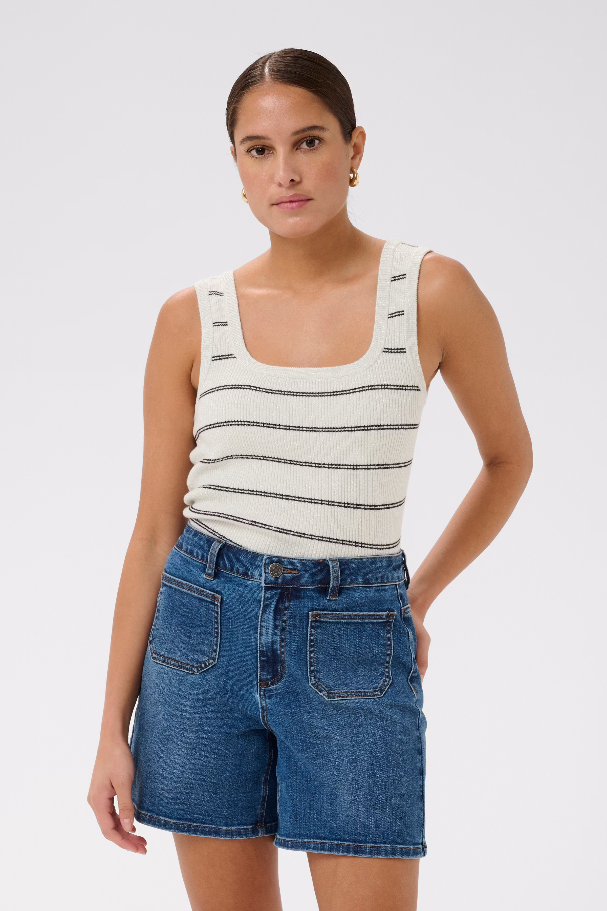 KAmorita Top LOOKBOOK FRONT 10511594-109307