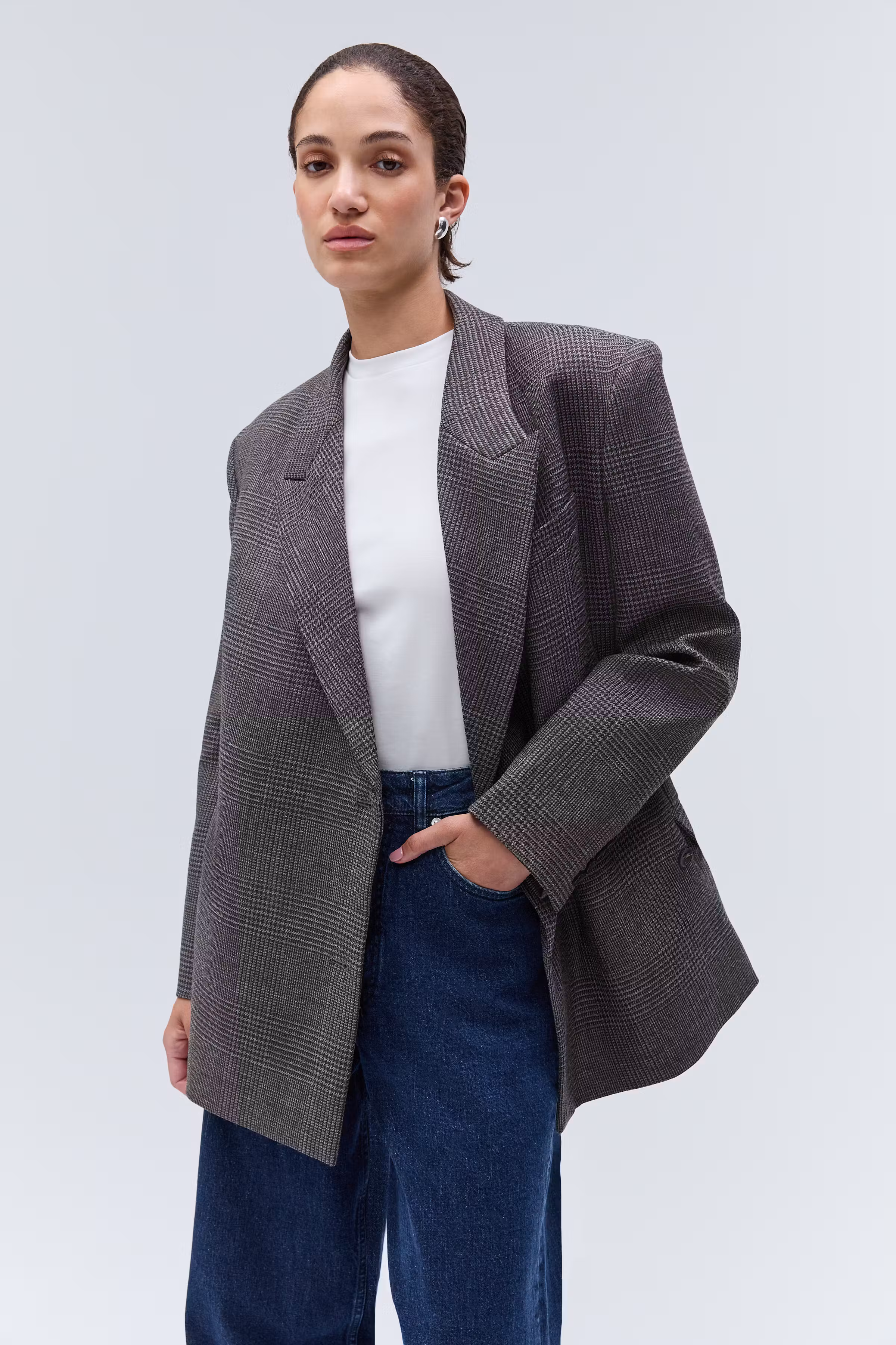 IOJunia Blazer LOOKBOOK FRONT 30600054-MC1999