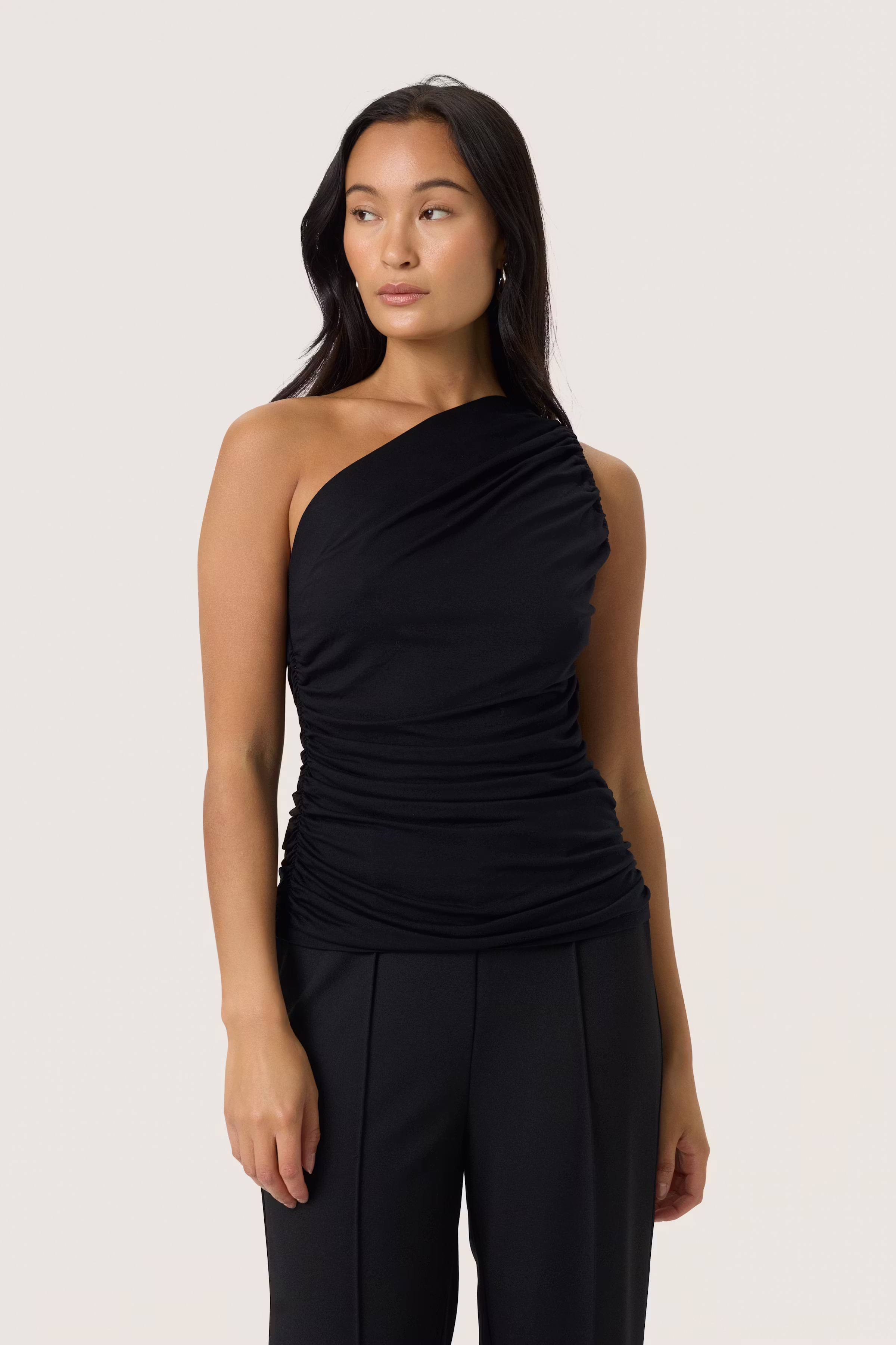 SLHanadi Top LOOKBOOK FRONT 30408526-194008