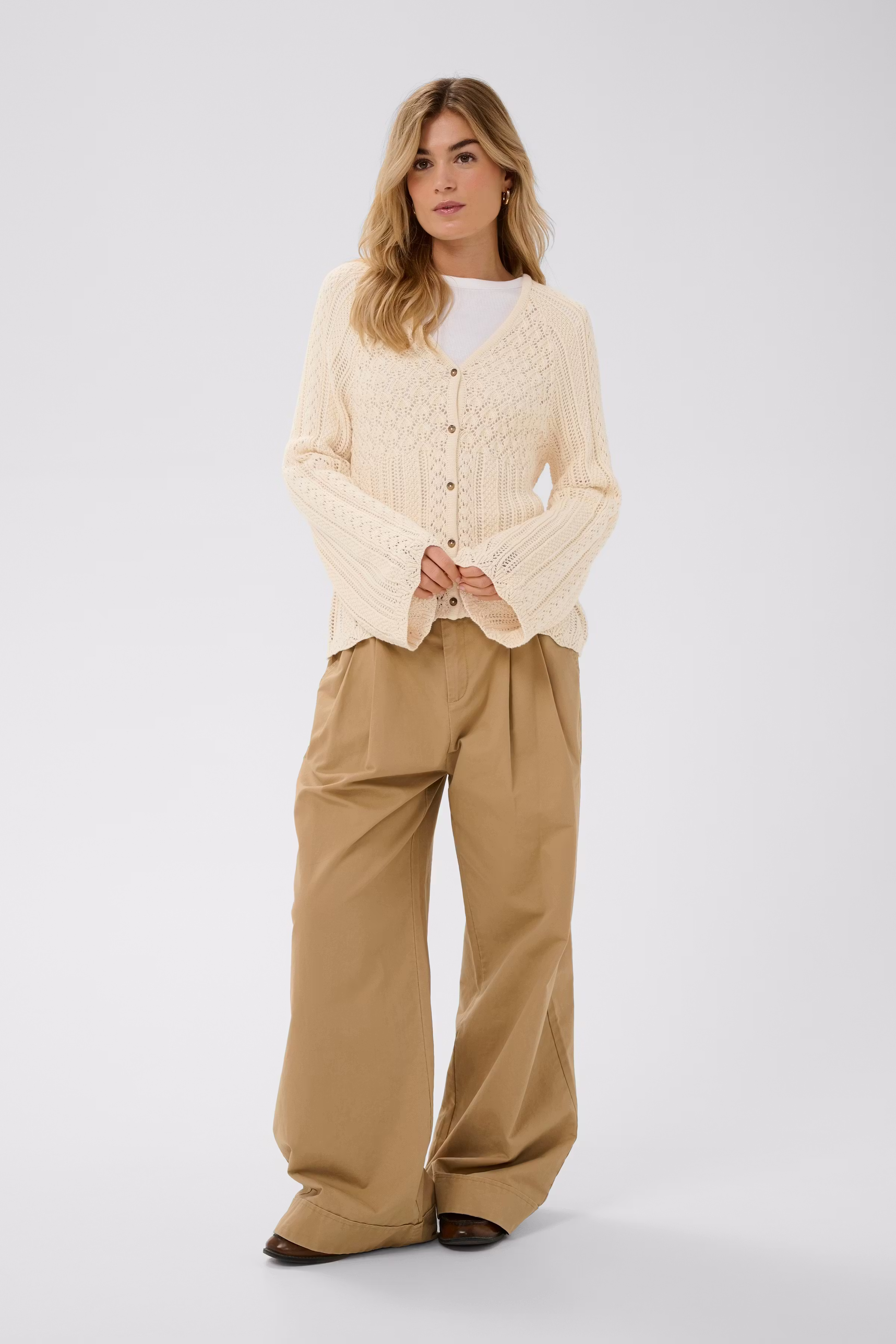 PerlitaSZ Cardigan LOOKBOOK FRONT 30514956-120703