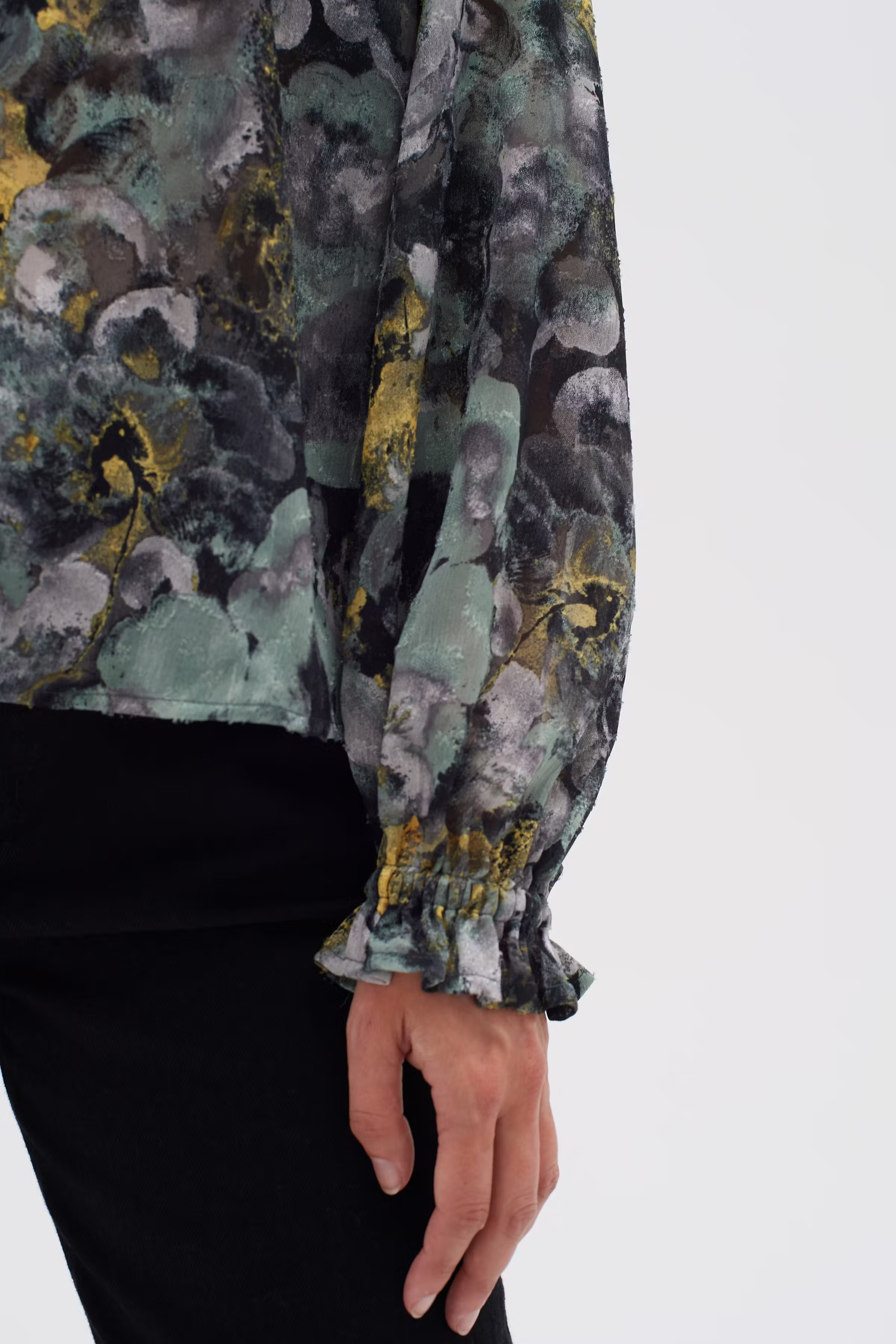 NisiraIW Bluse LOOKBOOK DETAIL 30108695-302346