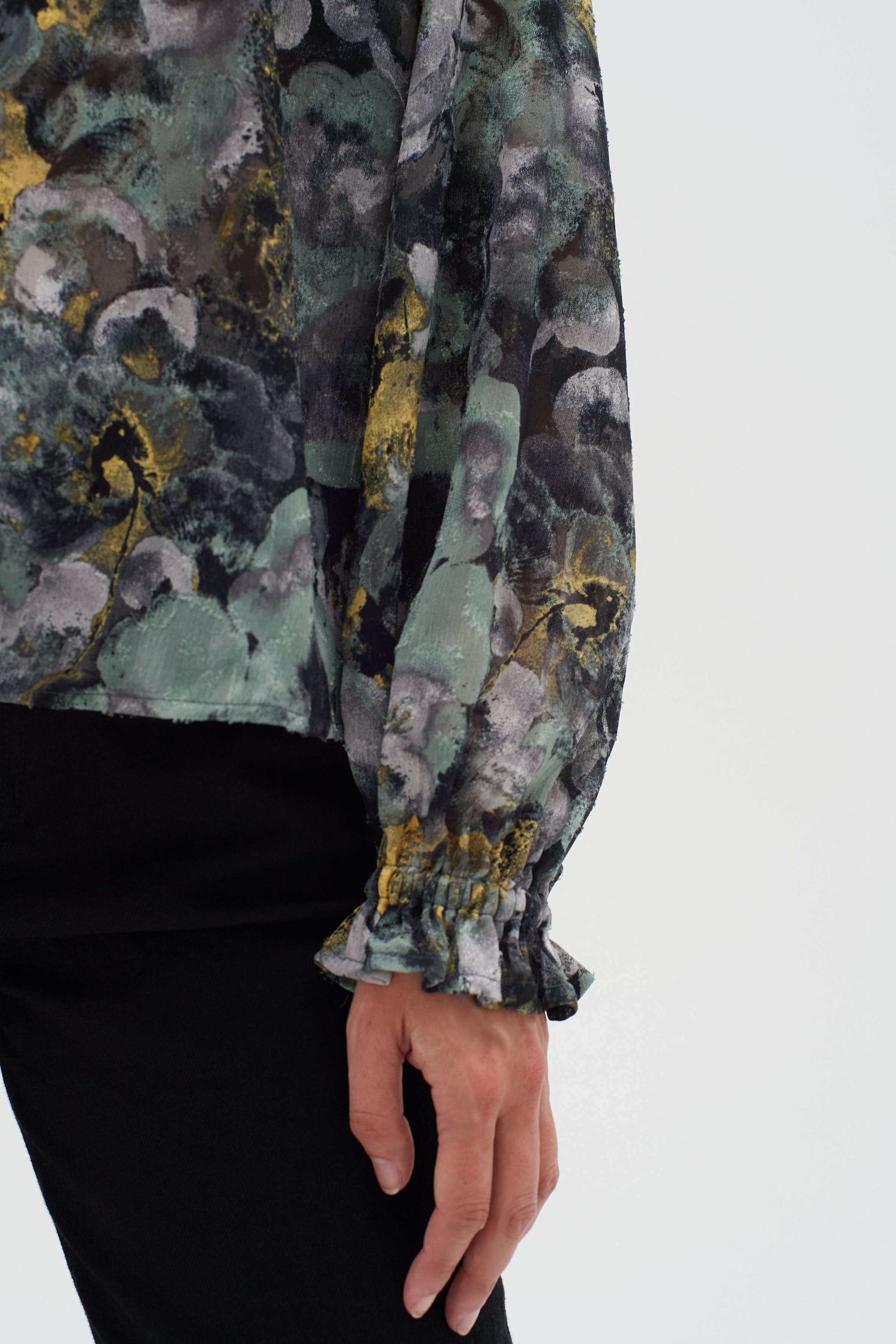 NisiraIW Bluse LOOKBOOK DETAIL 30108695-302346