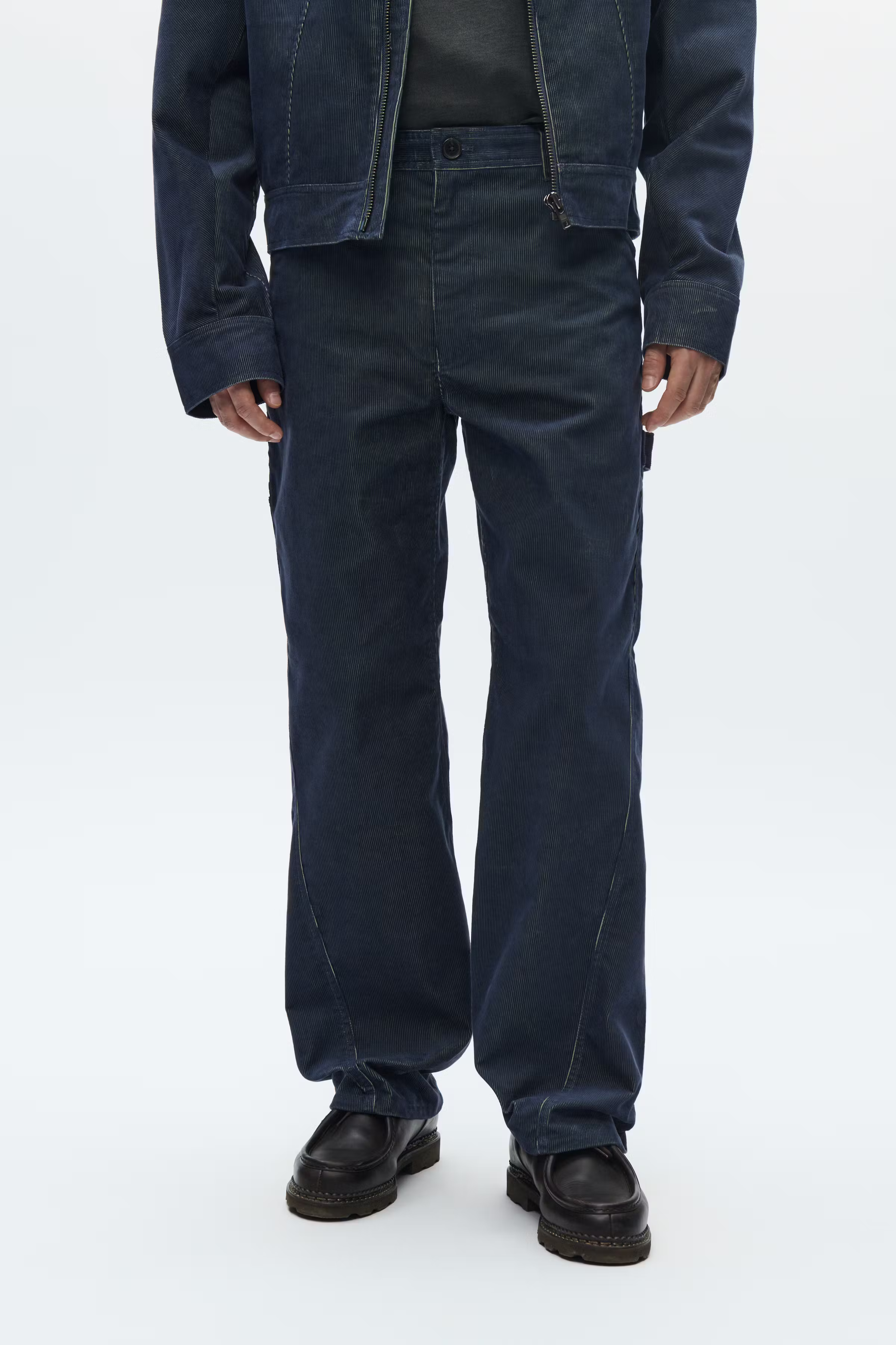 WWWilson LOOKBOOK FRONT 30250382-W8228