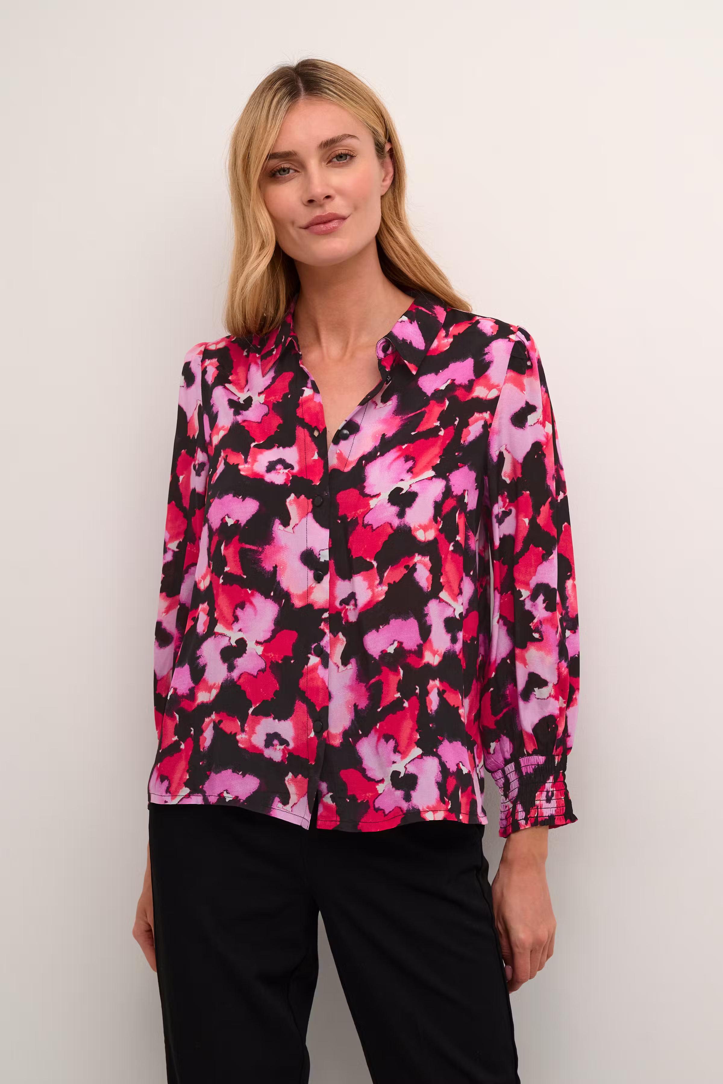 KAtanya Overhemd LOOKBOOK FRONT 10508183-105255
