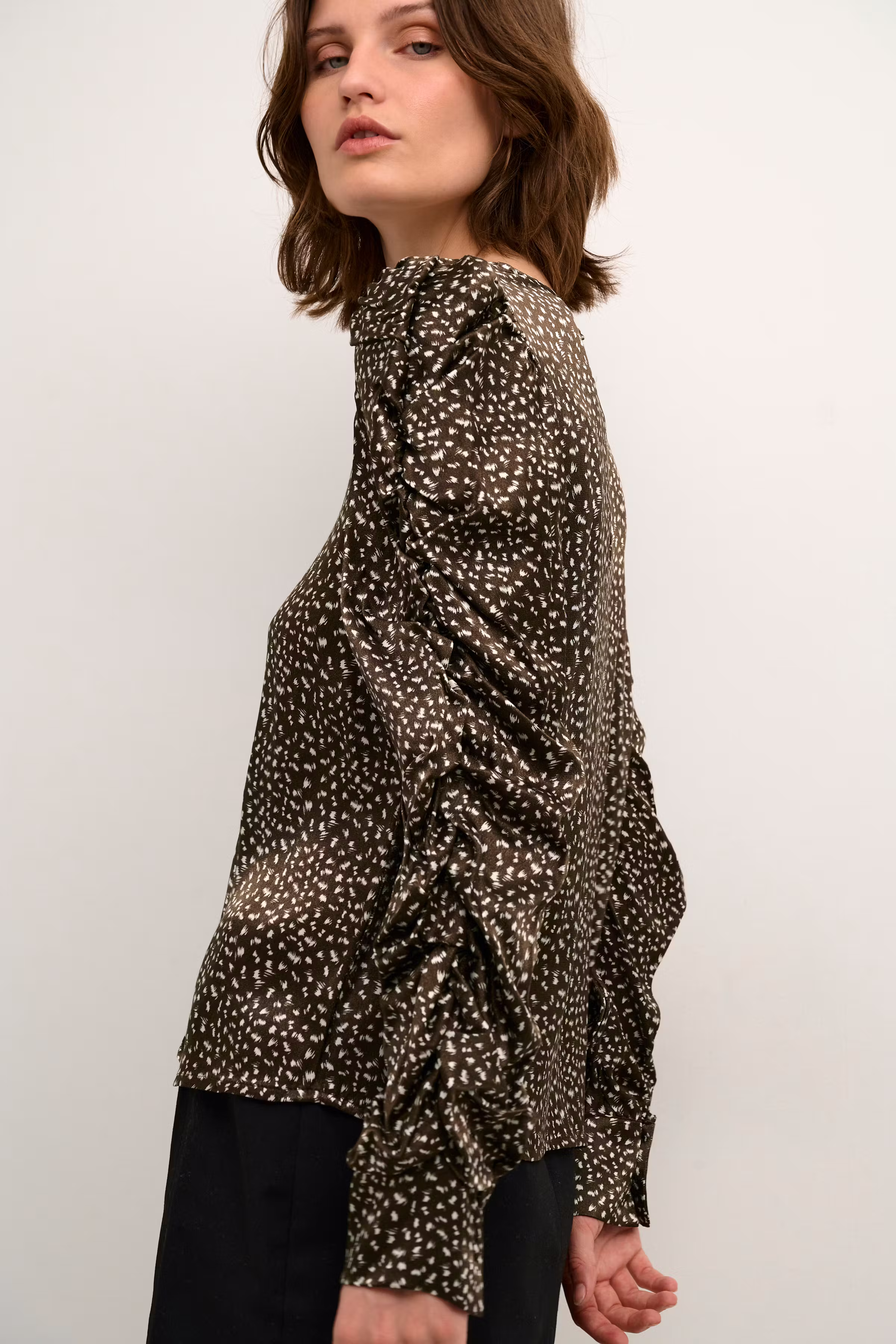 JustineKB Blouse LOOKBOOK DETAIL 10104436-104636