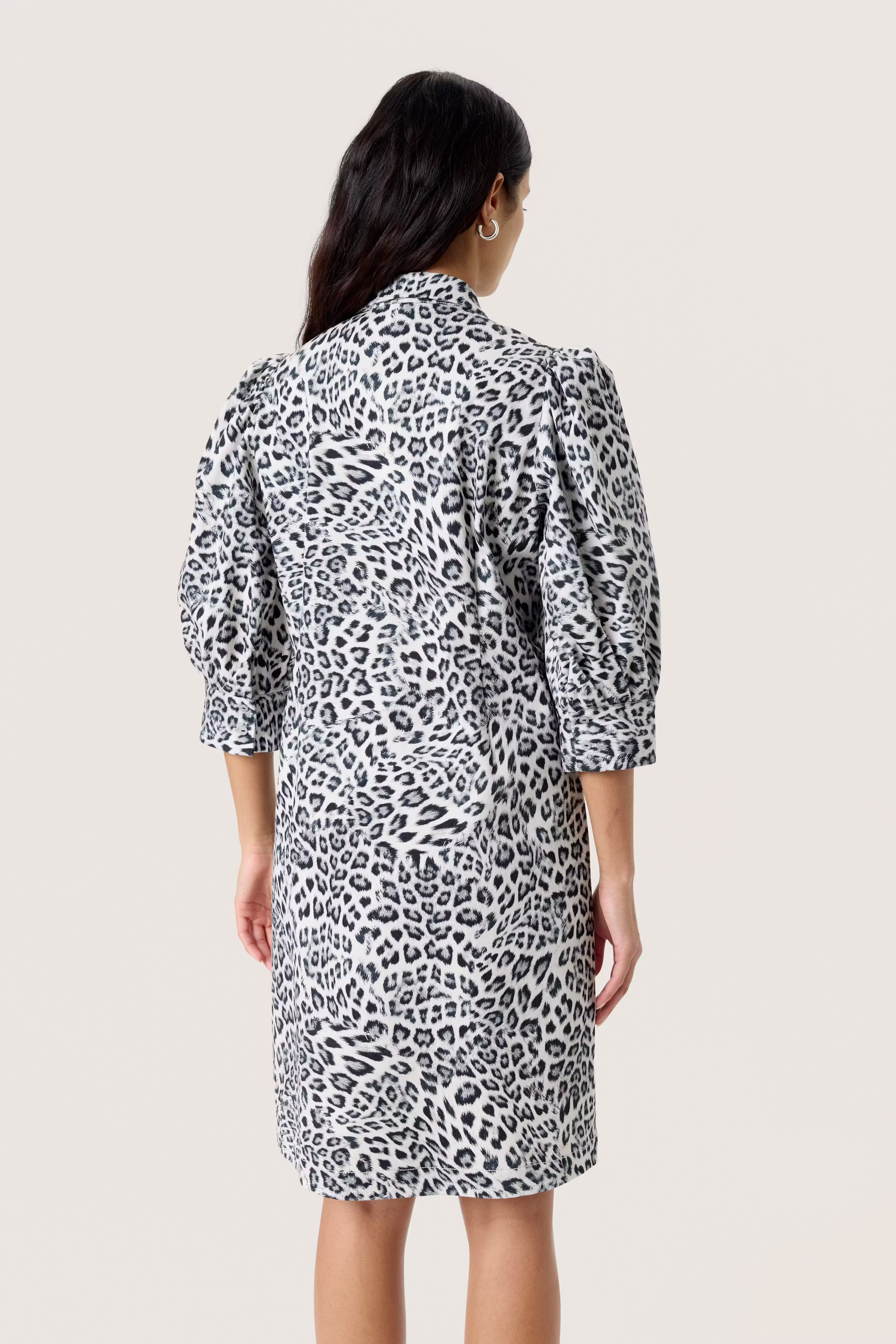 SLSandja Jurk LOOKBOOK BACK 30408722-304331