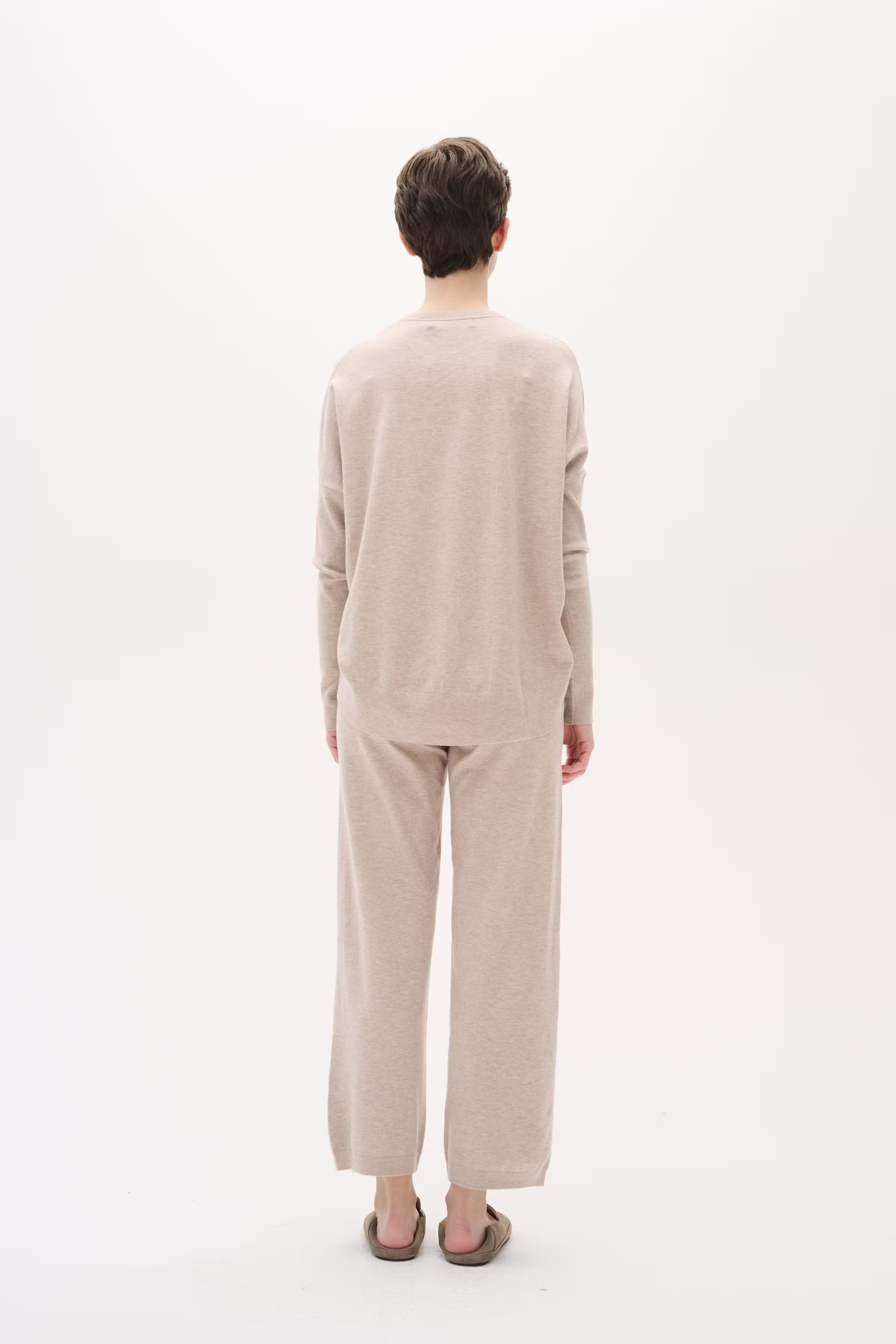 UdeliaIW Trousers LOOKBOOK BACK 30110076-1304031