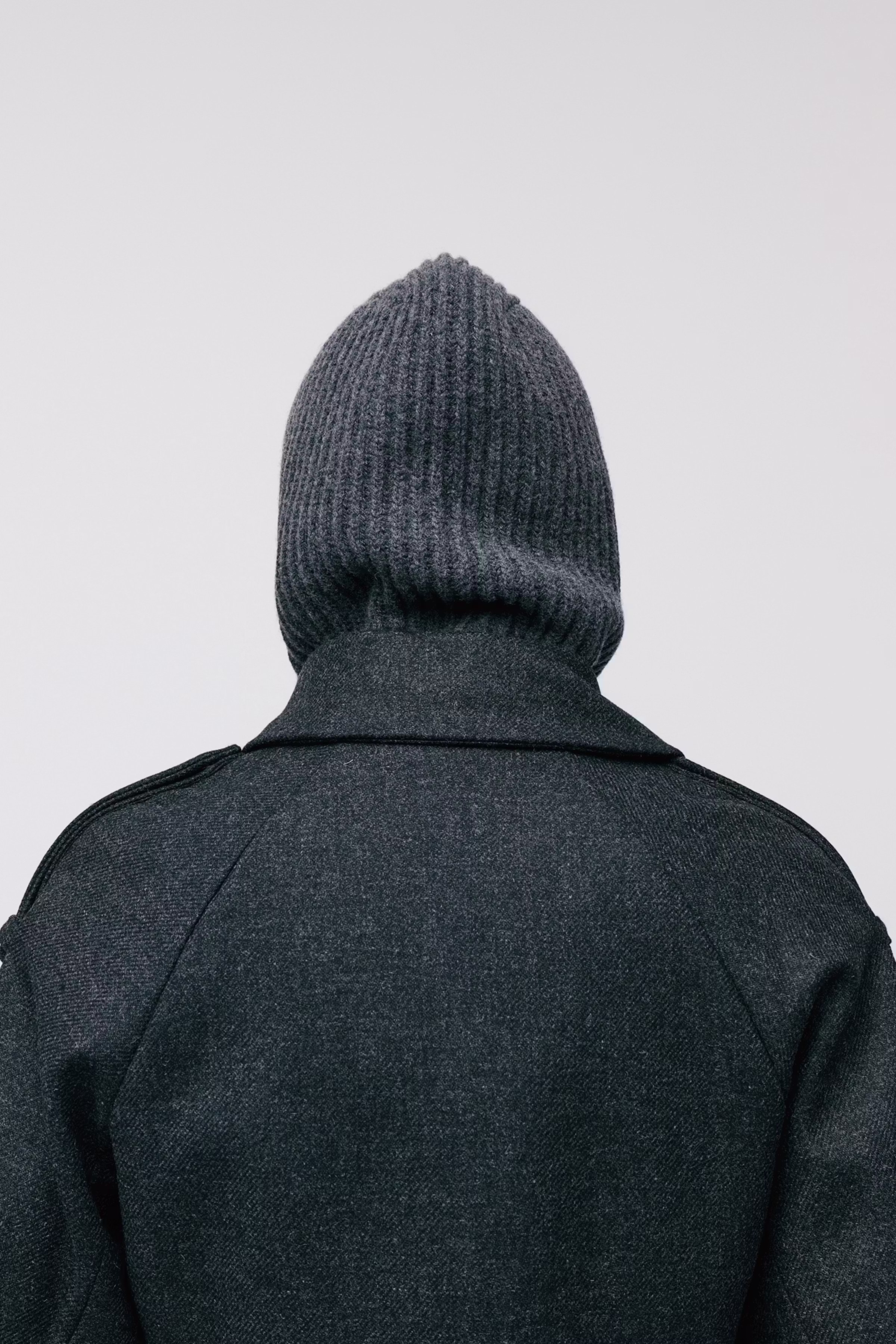 IOANNIE LEE BALACLAVA LOOKBOOK BACK 30600717-GY949
