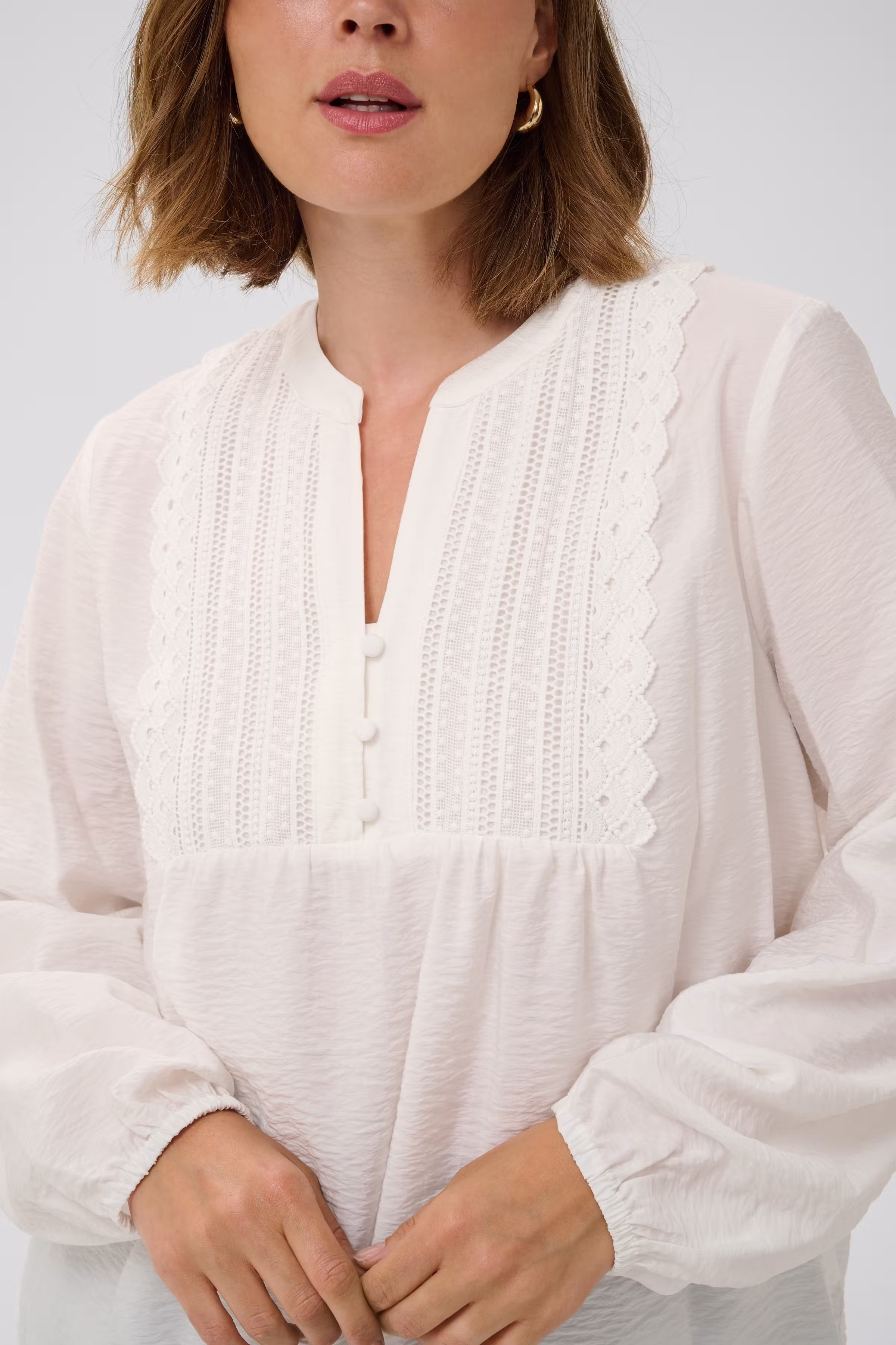 KCgaline Bluse LOOKBOOK DETAIL 10584403-110602