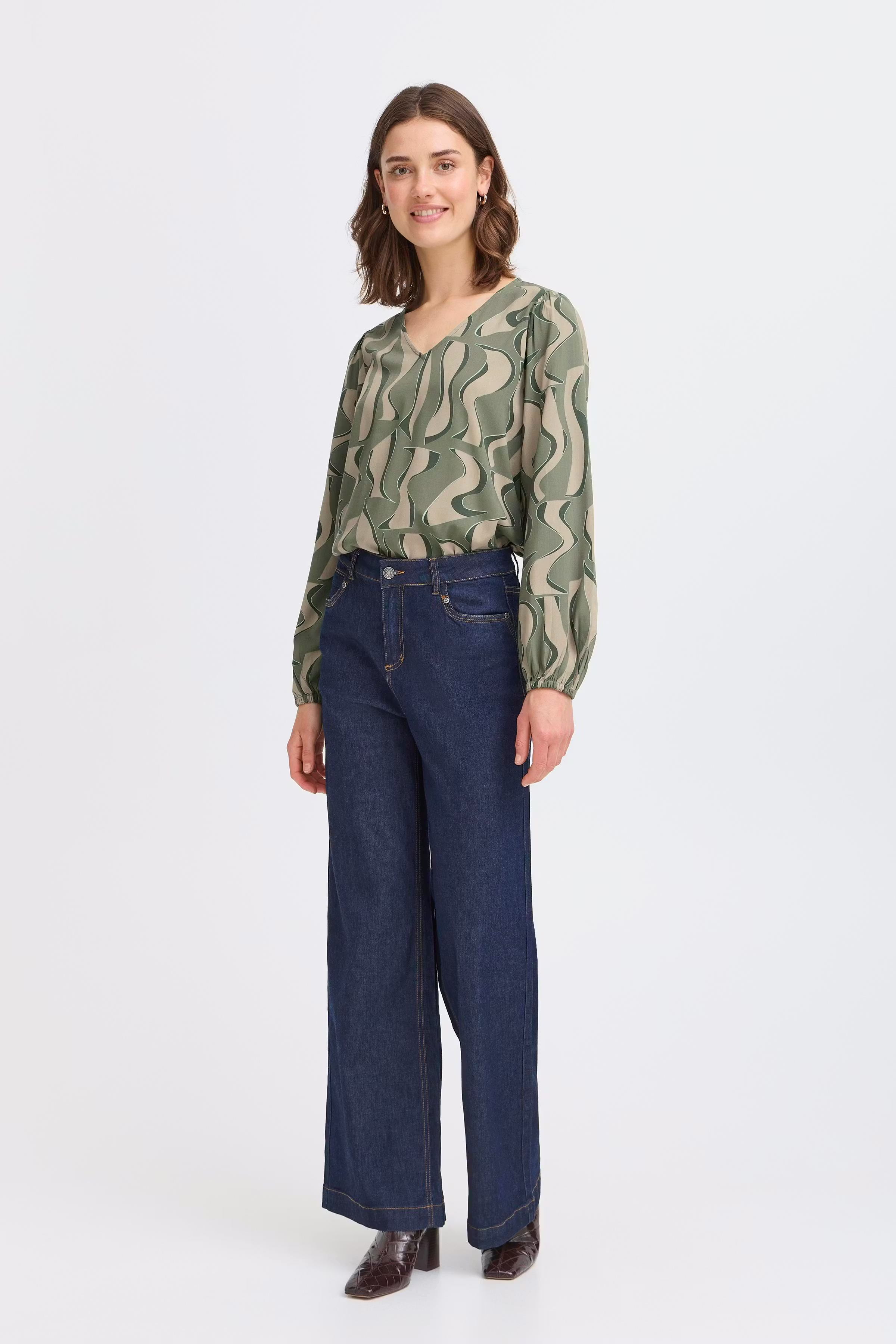 FRJUSTINI Bluse LOOKBOOK FRONT 20616016-205363