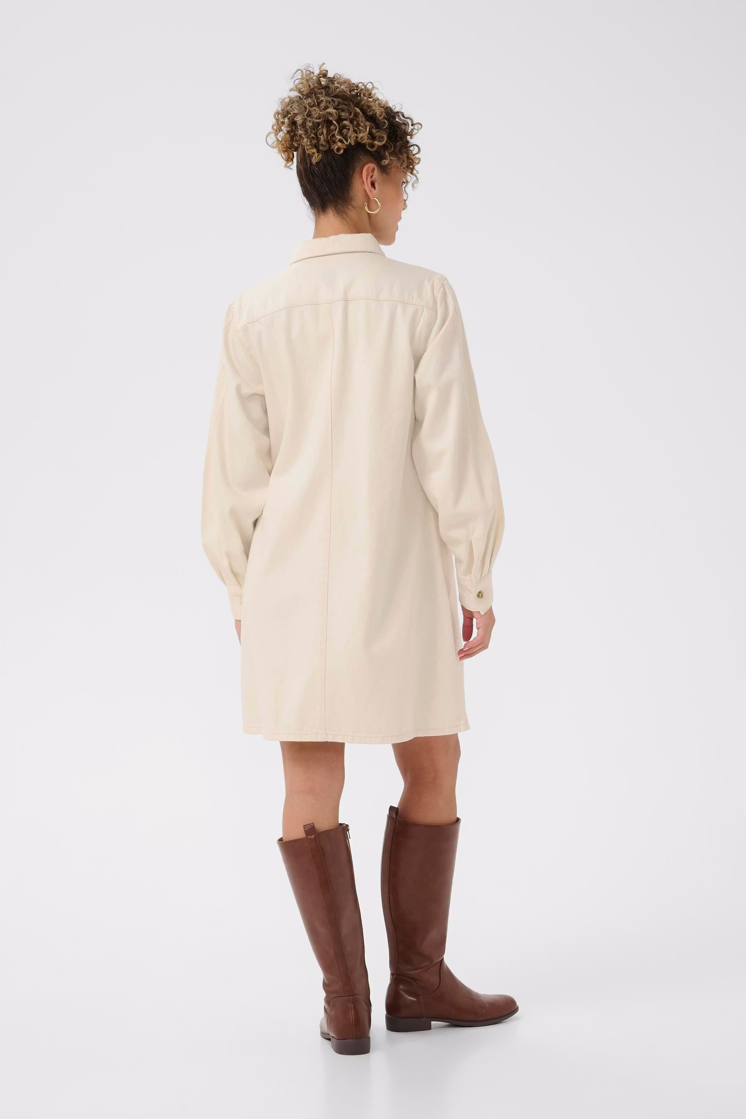 CRBirdie Kleid LOOKBOOK BACK 10614610-101185