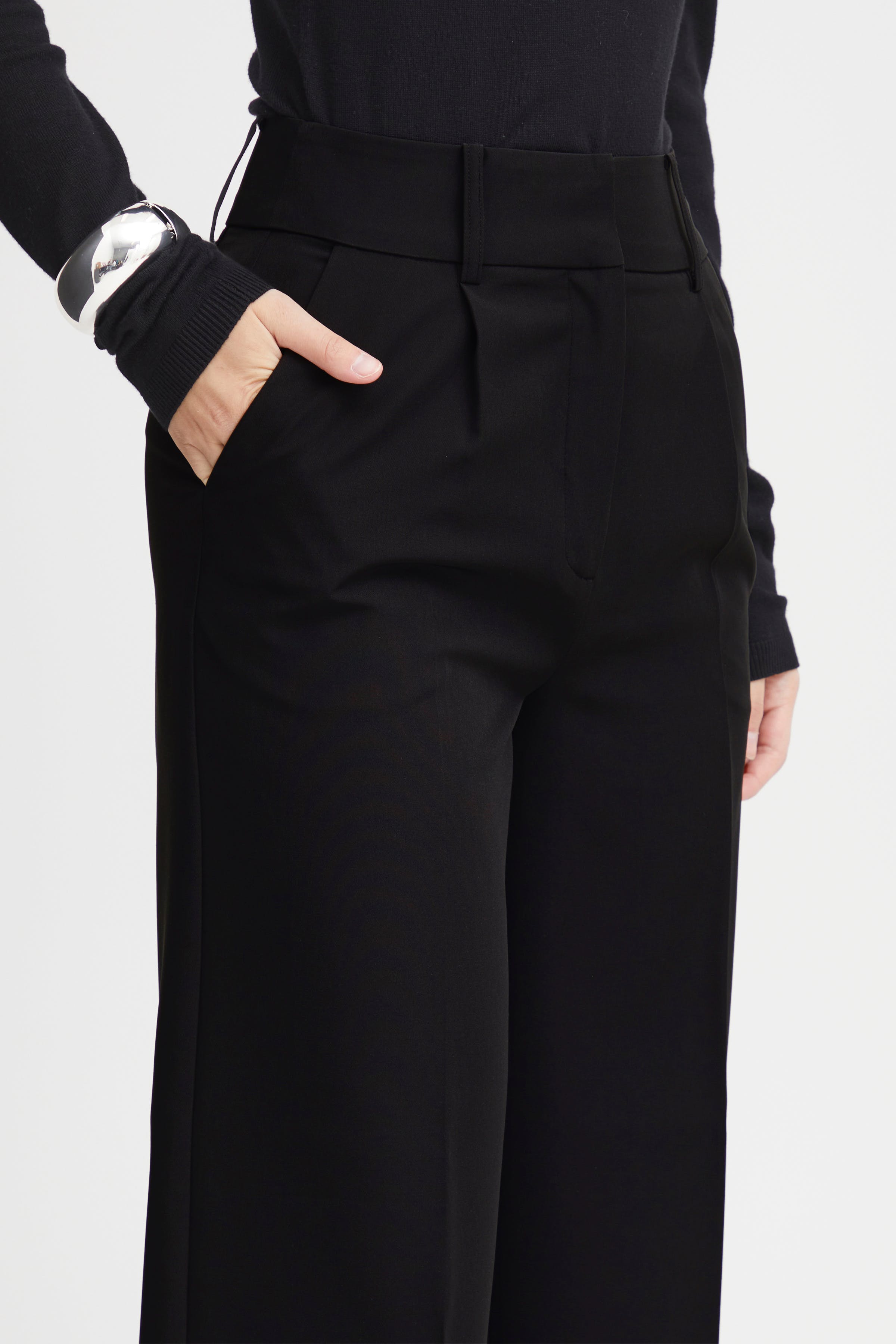 IHLEXI Hose LOOKBOOK DETAIL 20118085-194008