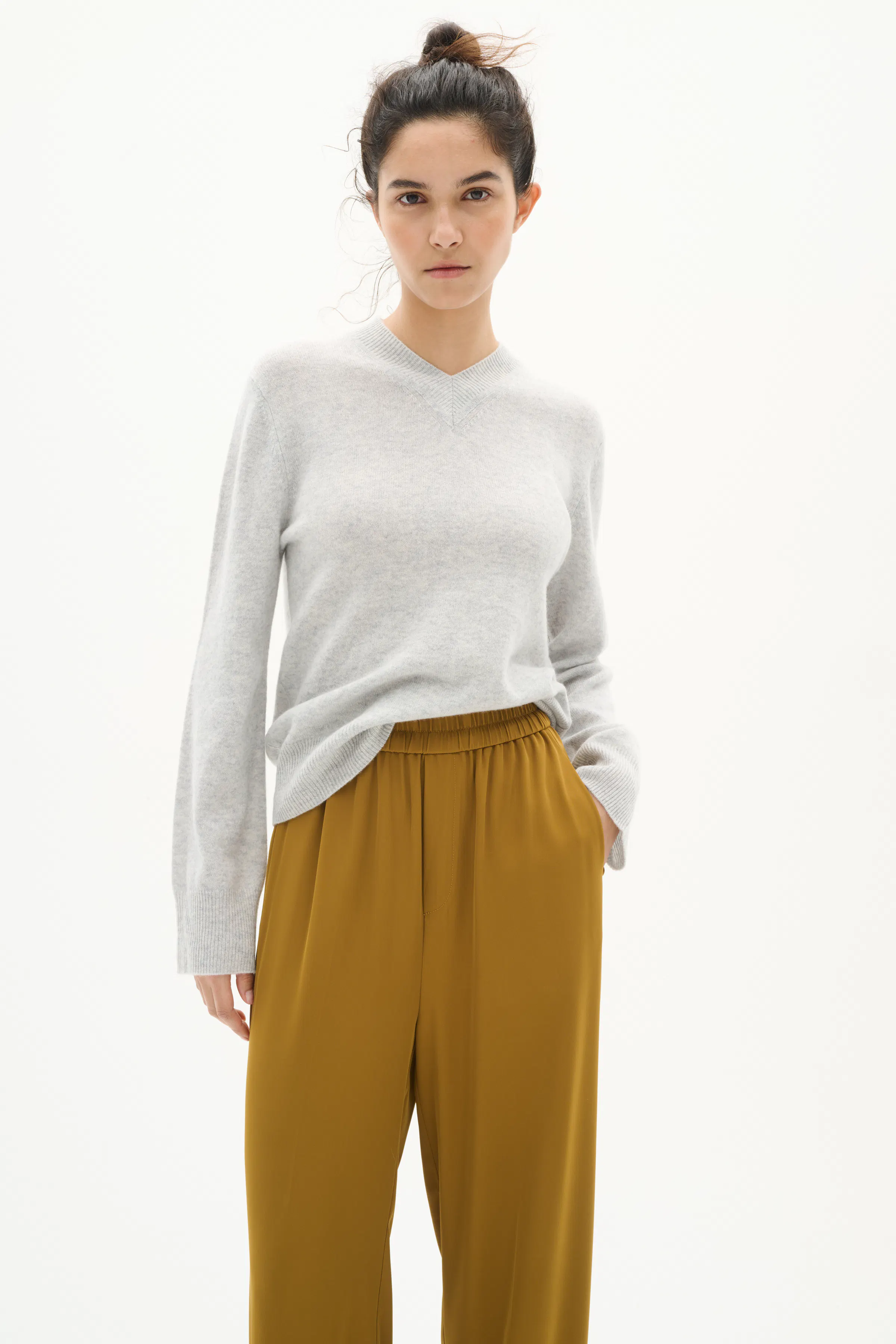 YolineIW Byxor LOOKBOOK FRONT 30110636-180840
