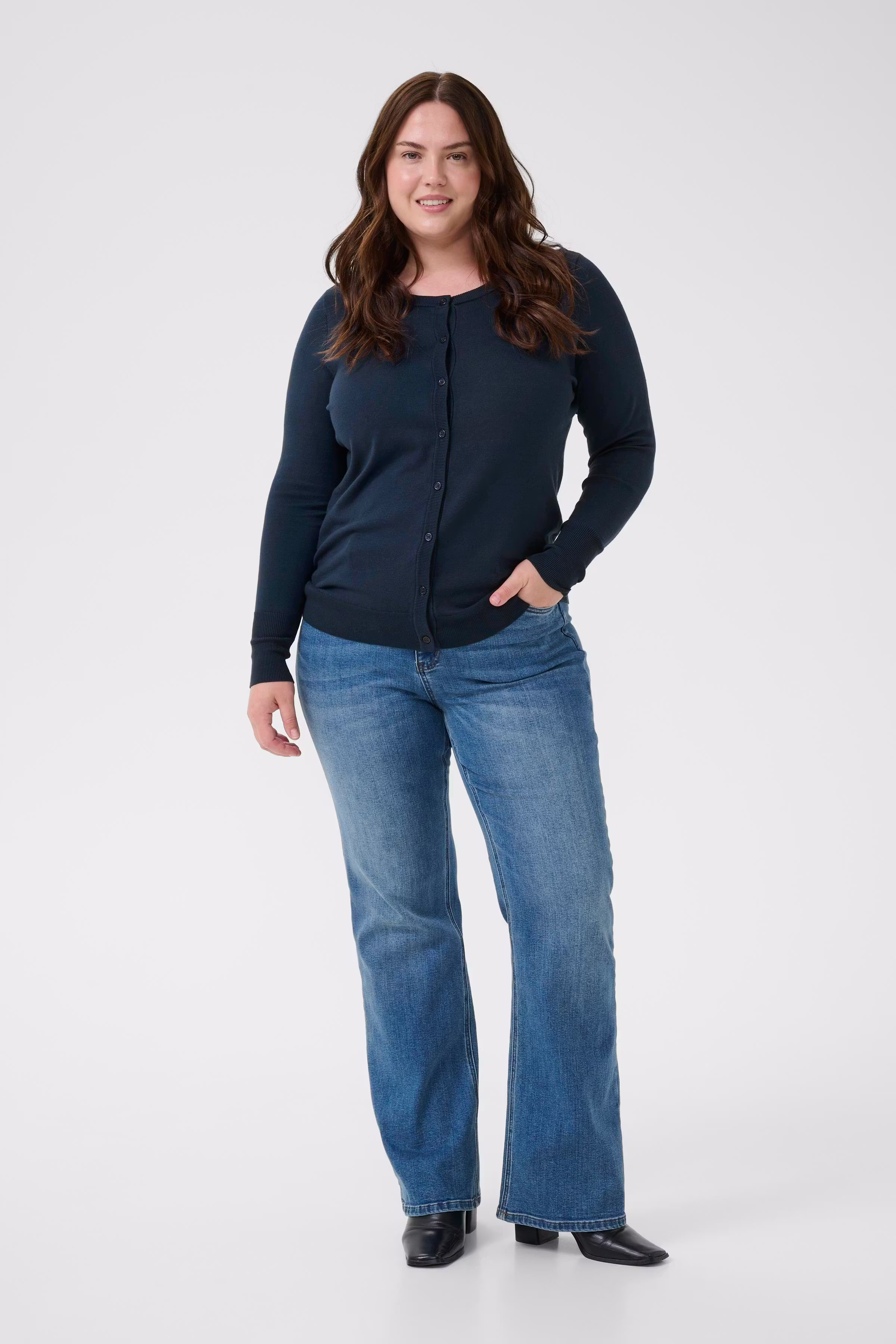 KClizzy Cardigan LOOKBOOK FRONT 10583957-194020