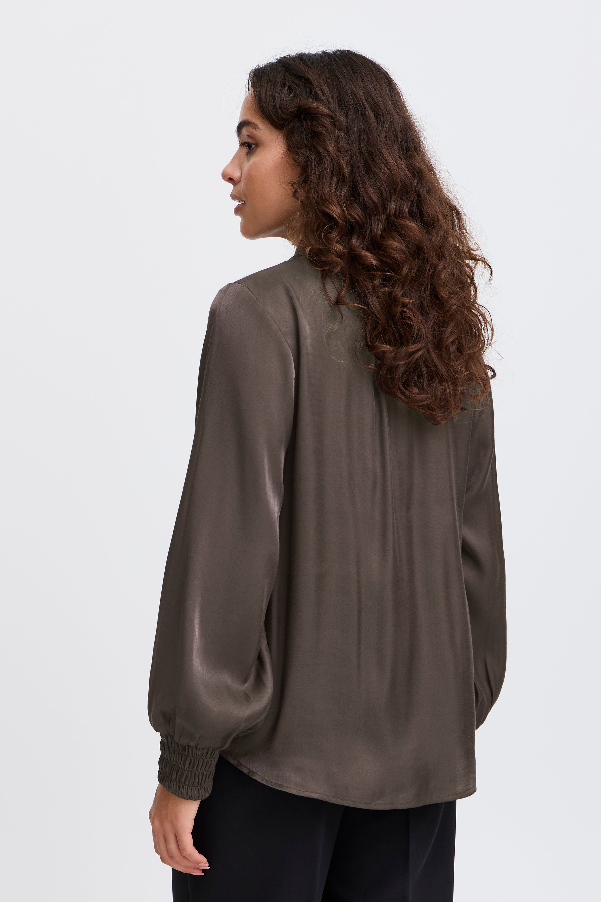 FRMONIKA Blus LOOKBOOK BACK 20614949-191101