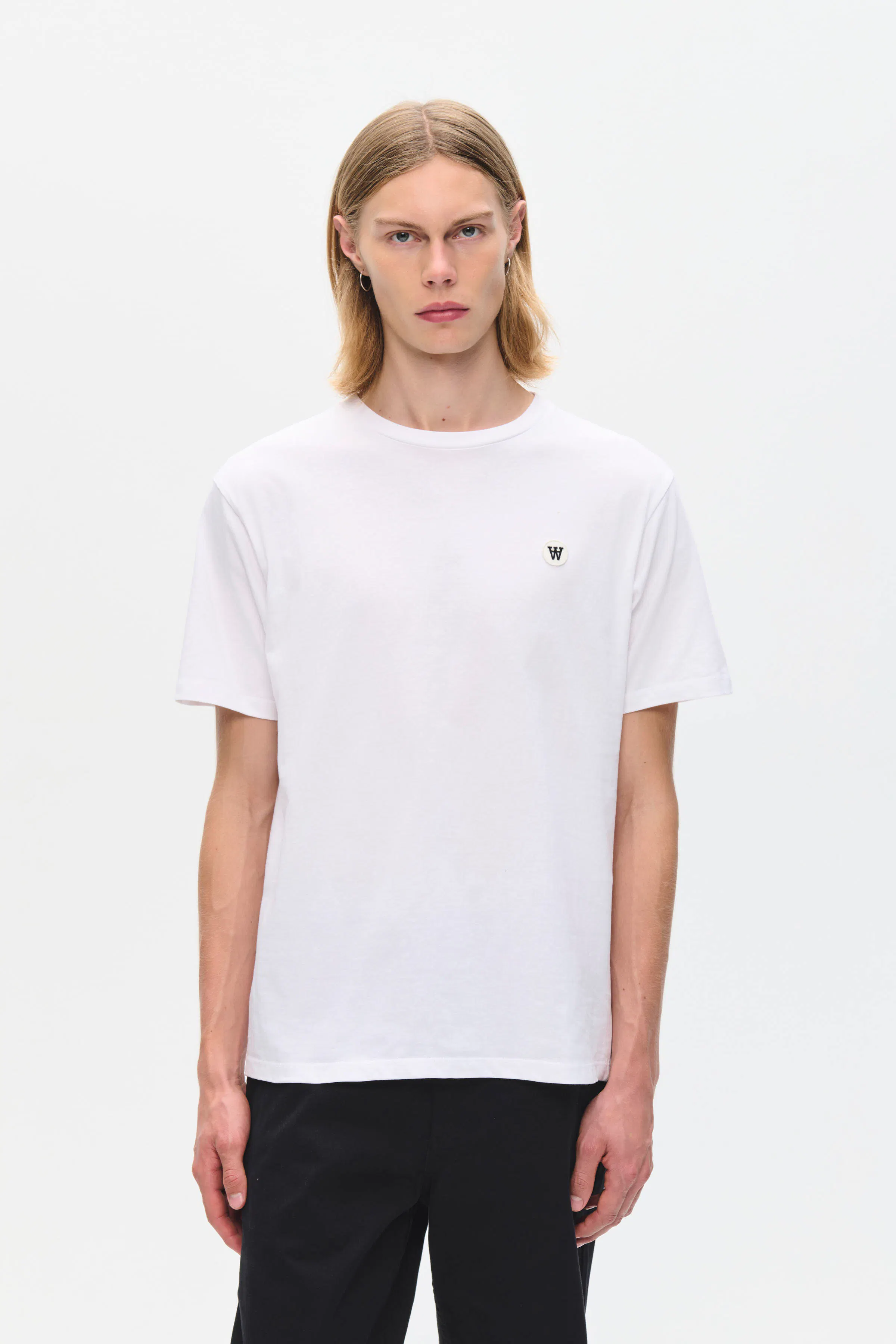 WWAce T-shirt LOOKBOOK FRONT 30250095-110601