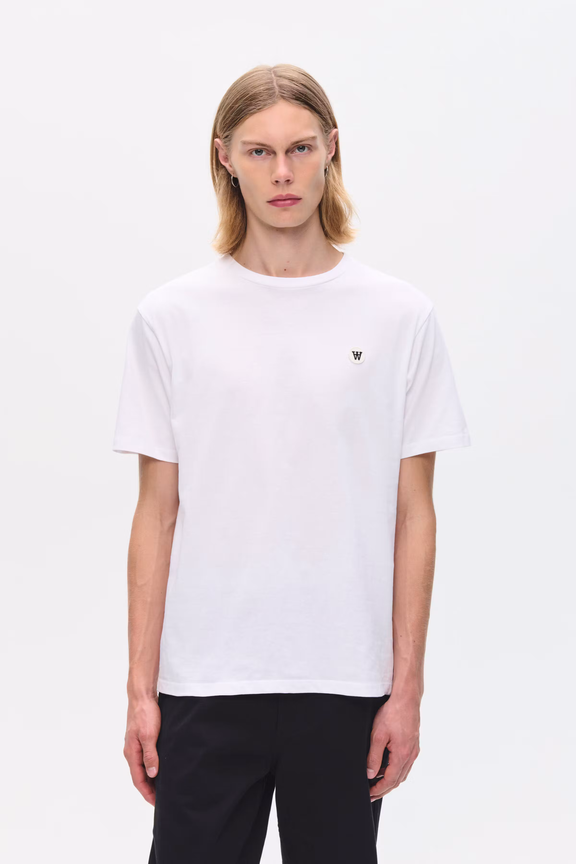 WWAce T-shirt LOOKBOOK FRONT 30250095-110601