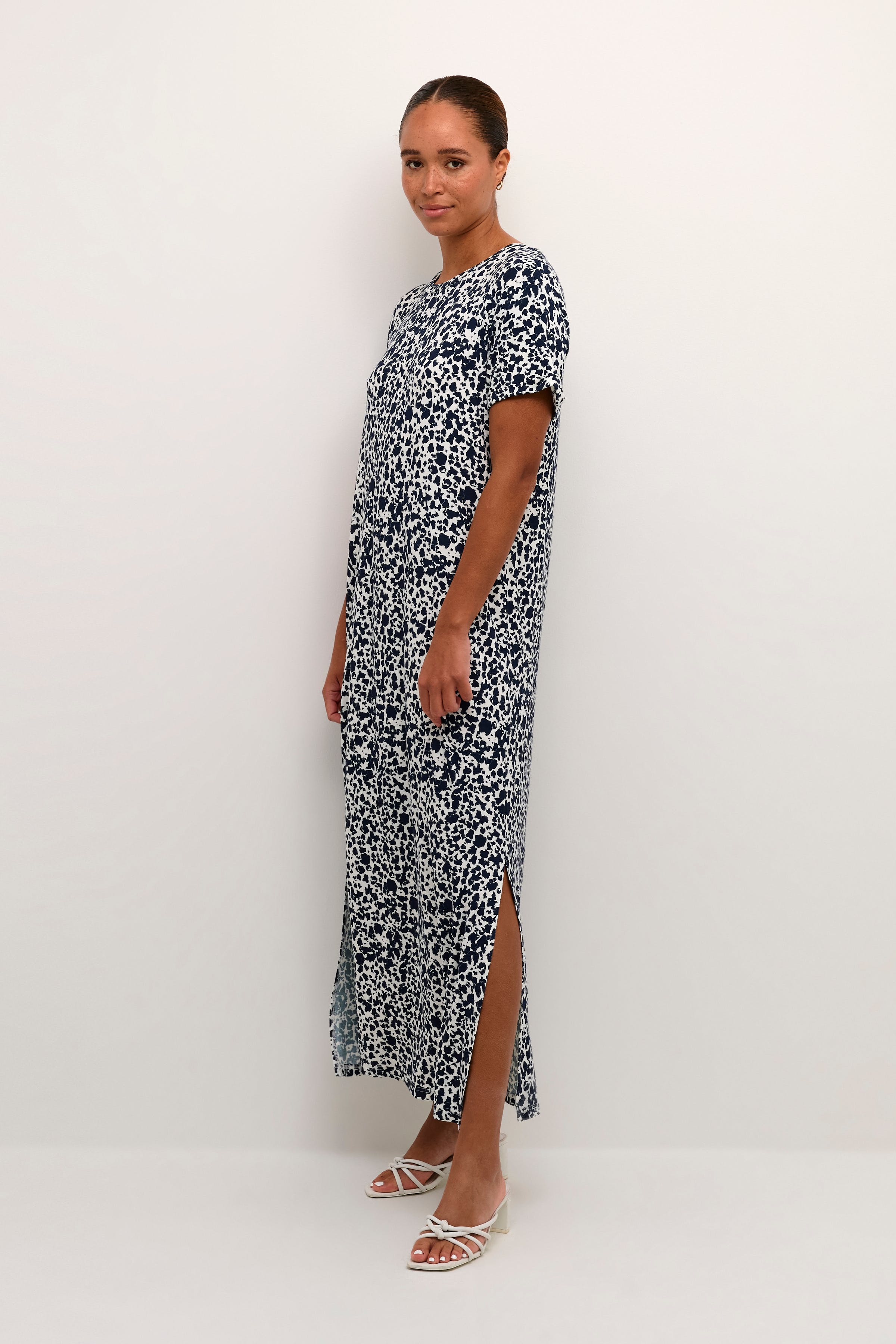 KAcharlotte Klänning LOOKBOOK FRONT 10508819-106062