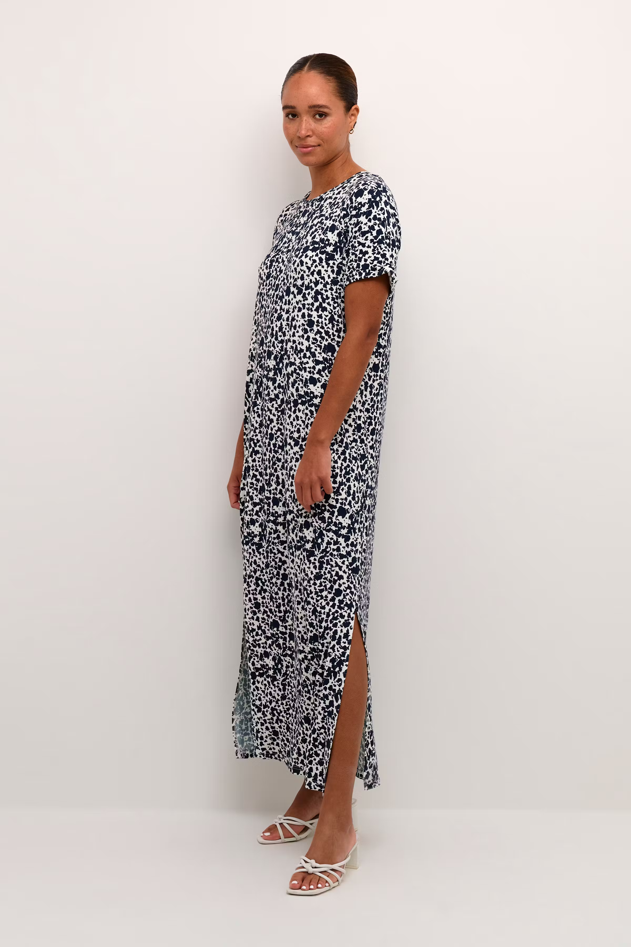 KAcharlotte Kjole LOOKBOOK FRONT 10508819-106062