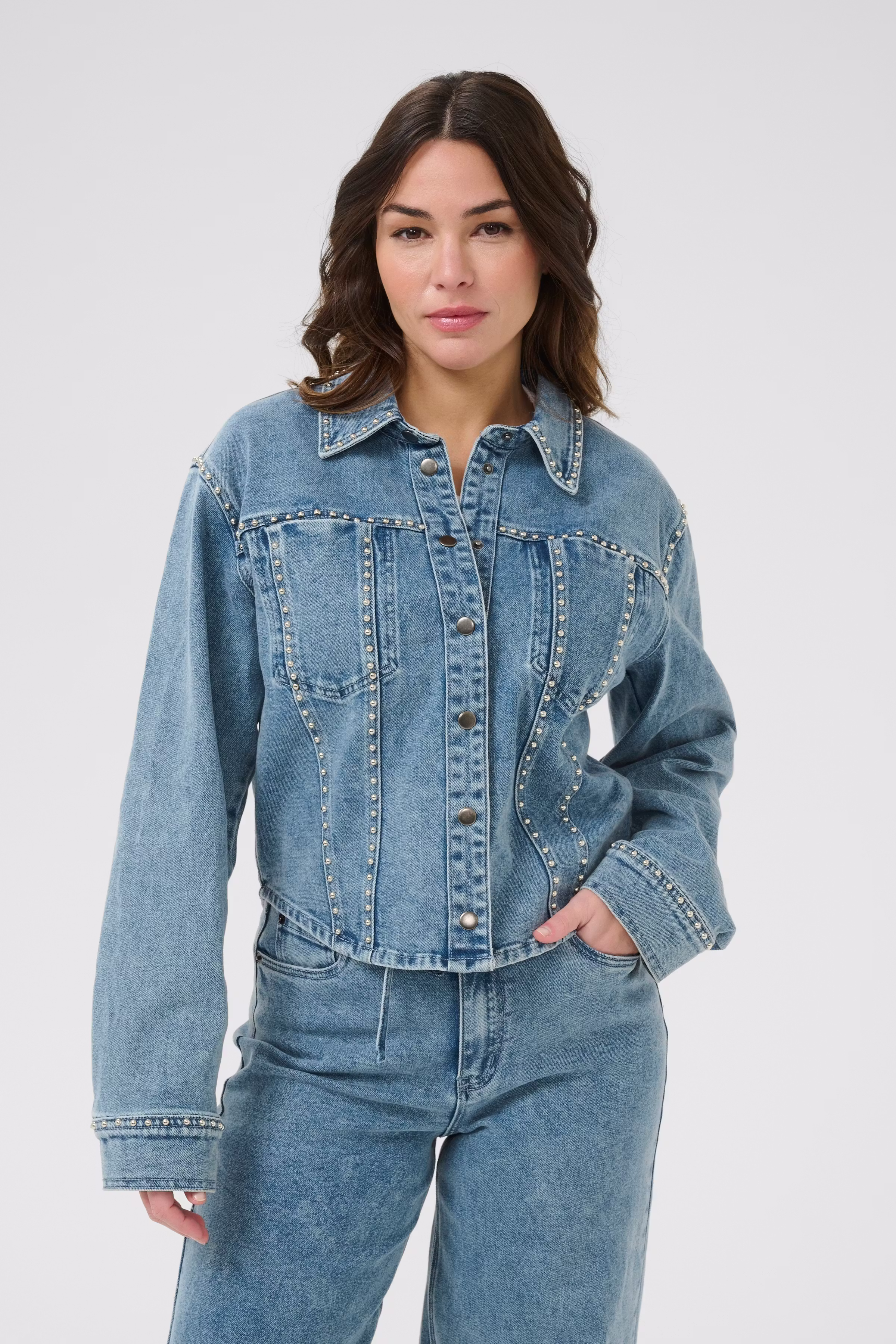 KAdorina Denimskjorte LOOKBOOK FRONT 10509685-107702