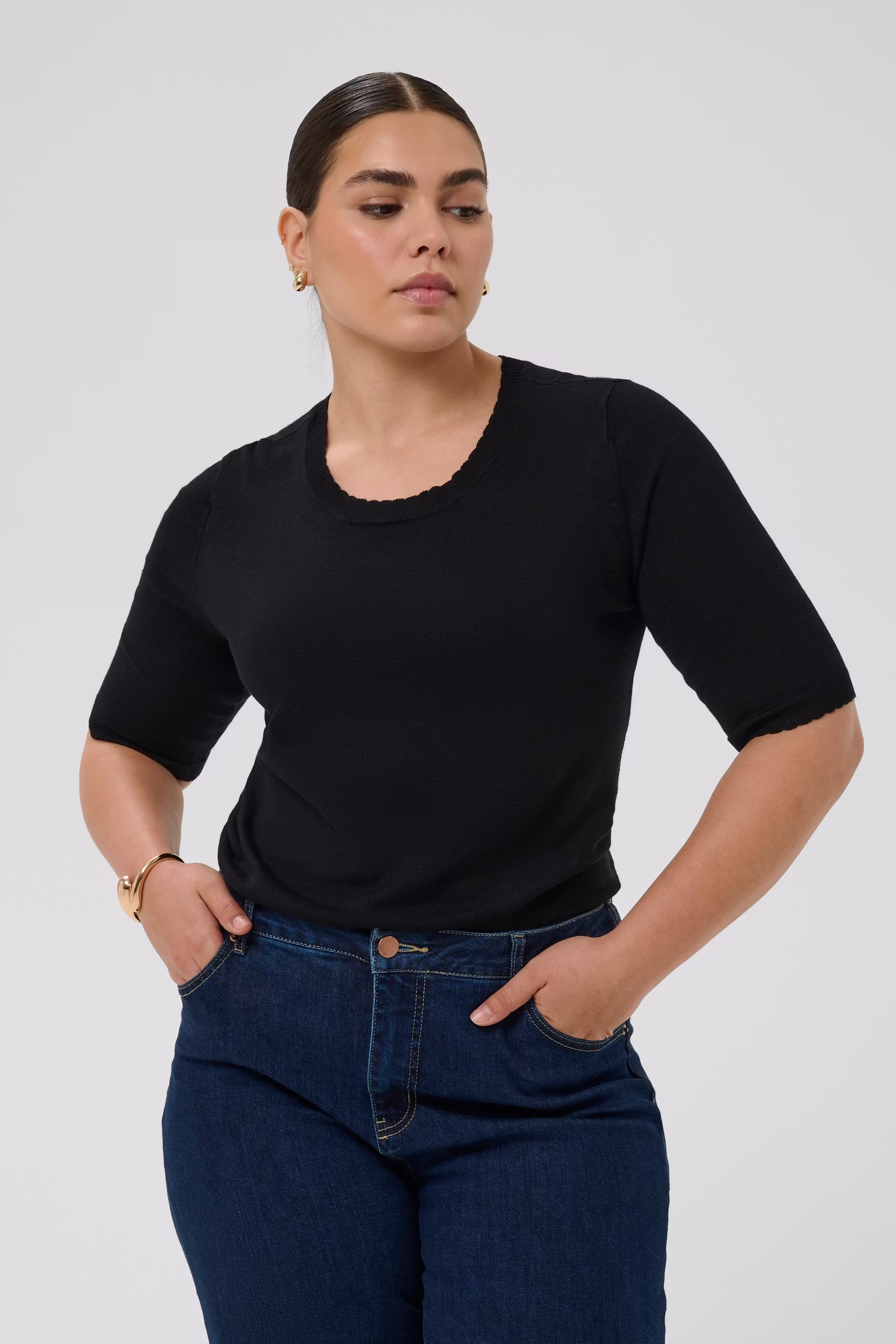 KClizzy Pullover LOOKBOOK FRONT 10584482-100121