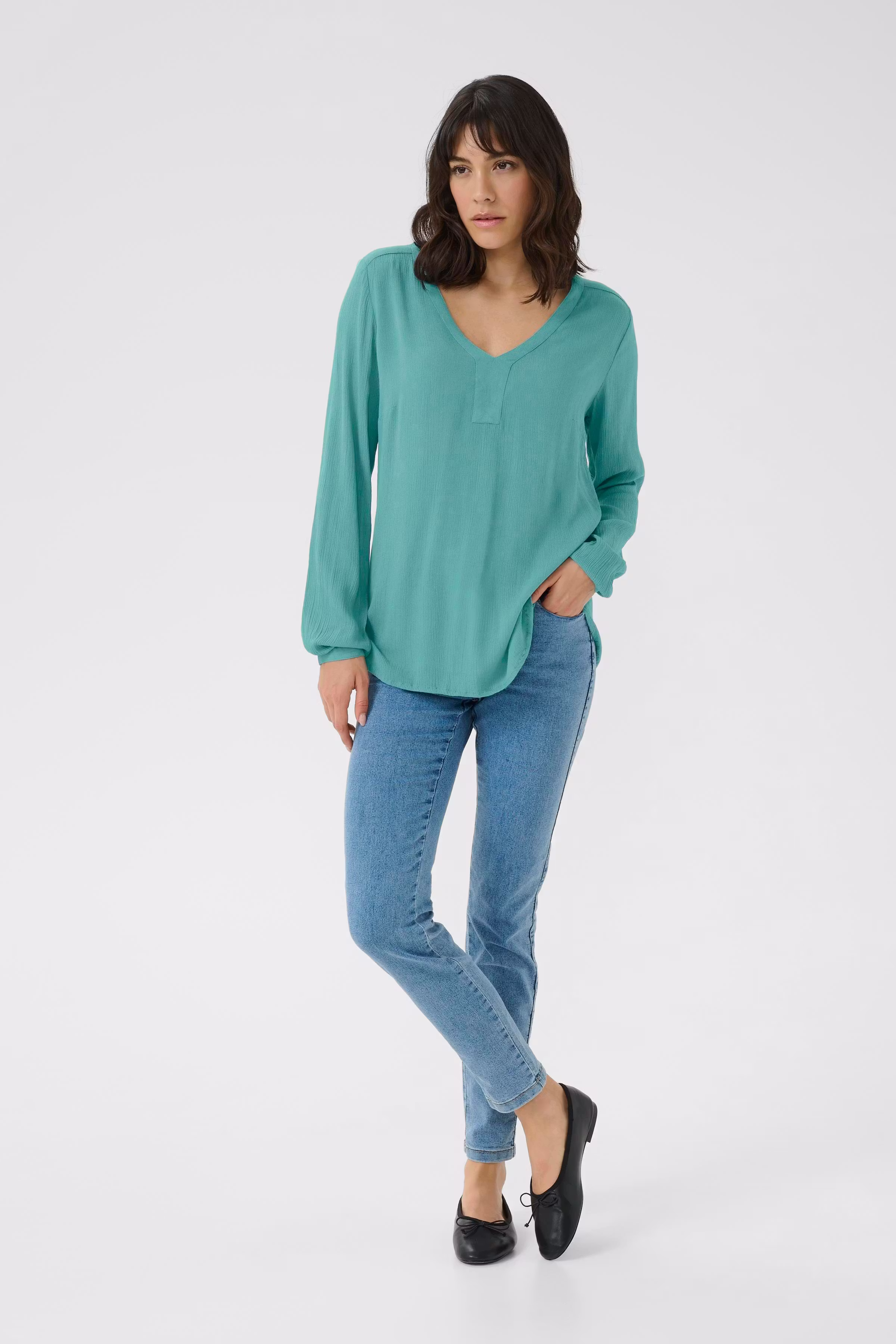 KAamber Blouse LOOKBOOK FRONT 501032-174919