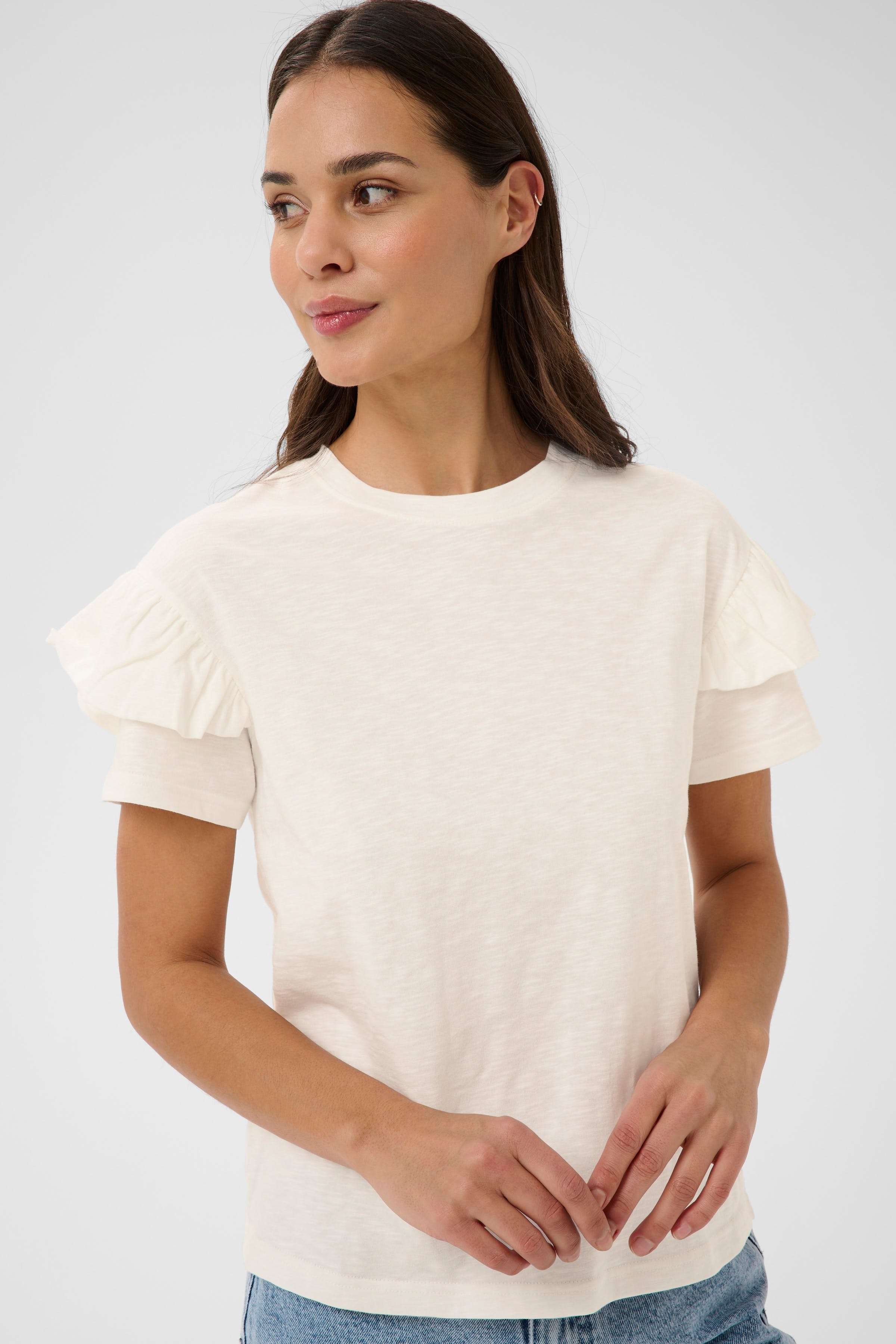 KAerin T-shirt LOOKBOOK FRONT 10511602-110602