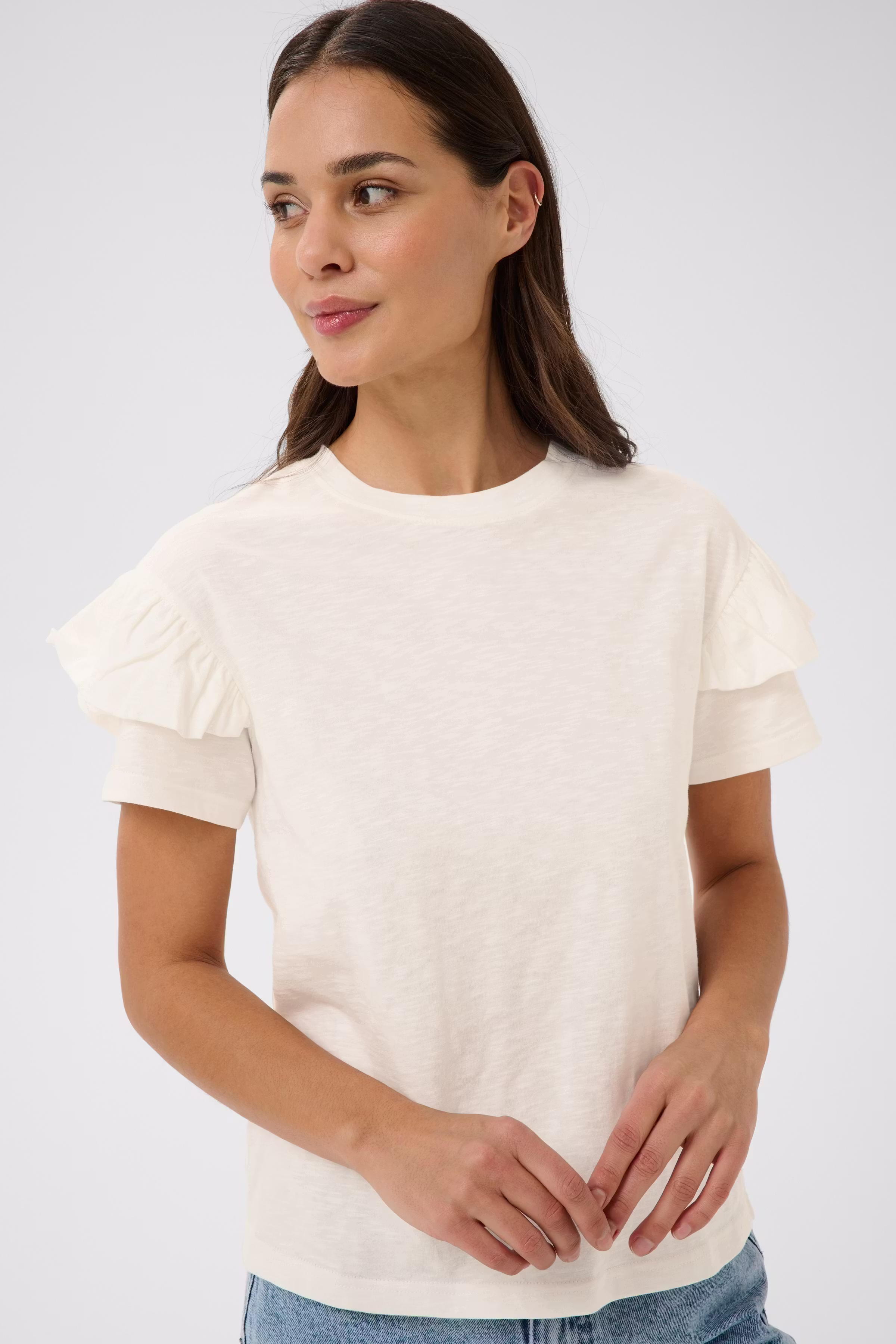 KAerin T-shirt LOOKBOOK FRONT 10511602-110602