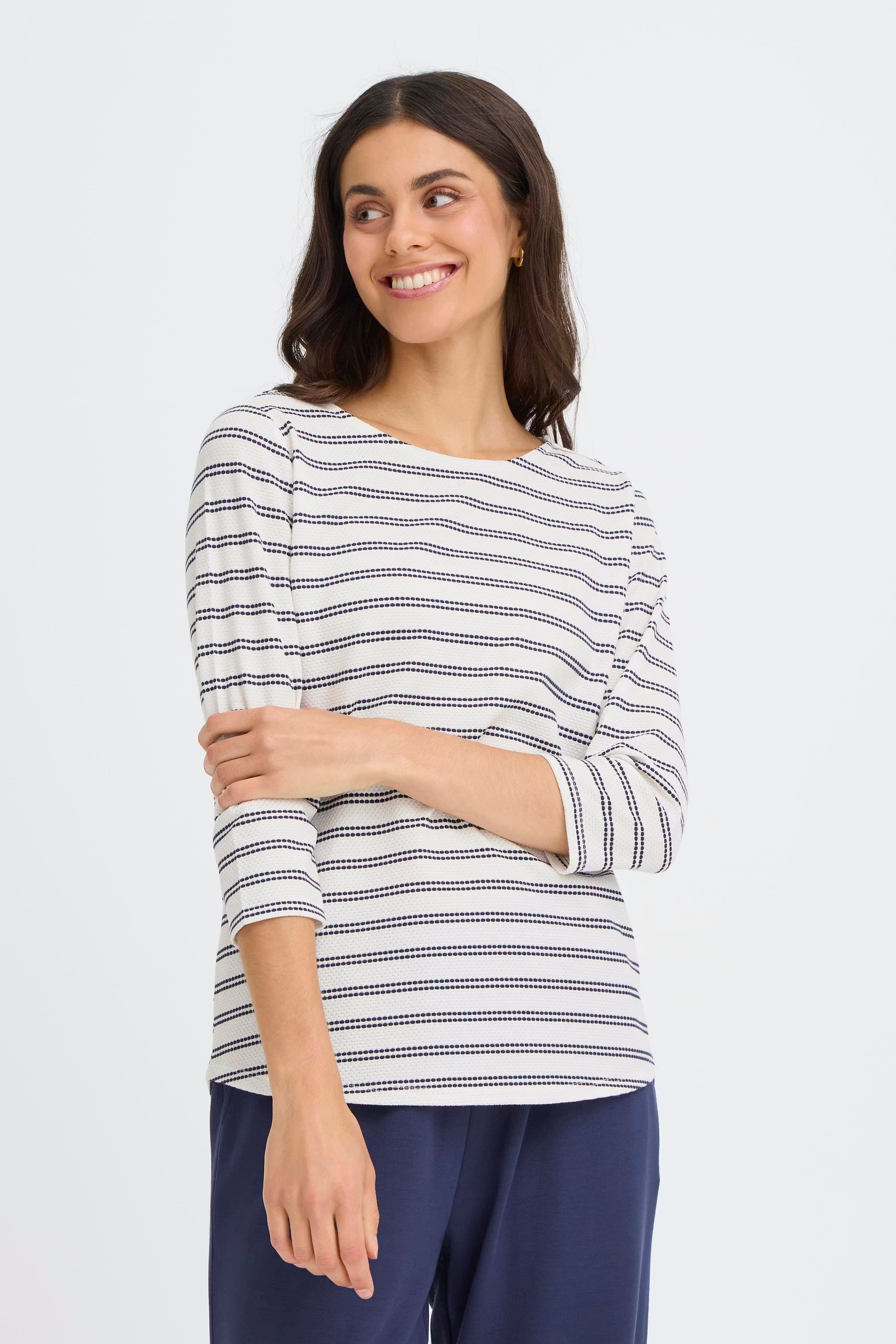 FRJOSIE T-shirt LOOKBOOK FRONT 20617442-900004597