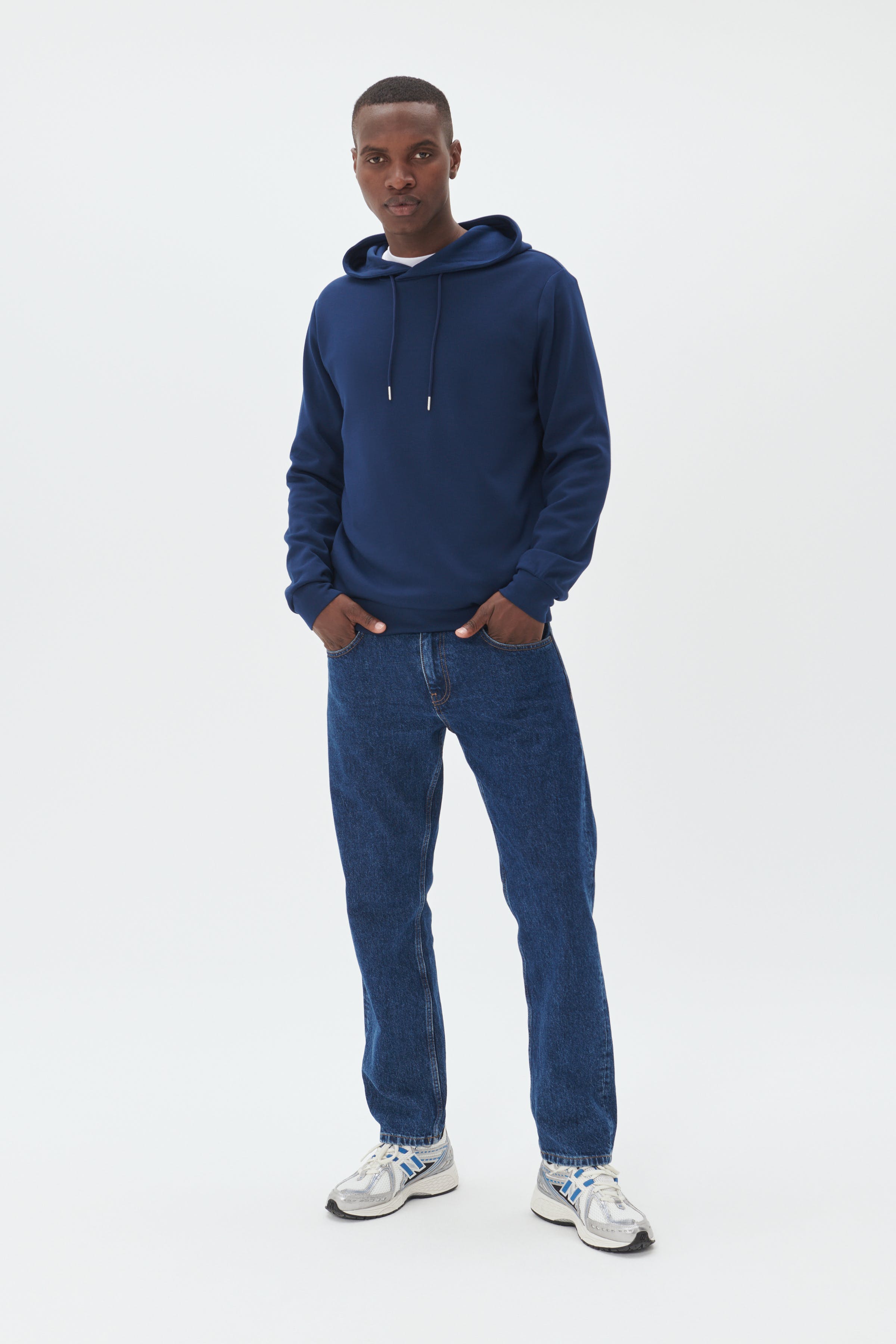 MAteo Sweatshirt LOOKBOOK FRONT 30206232-194111