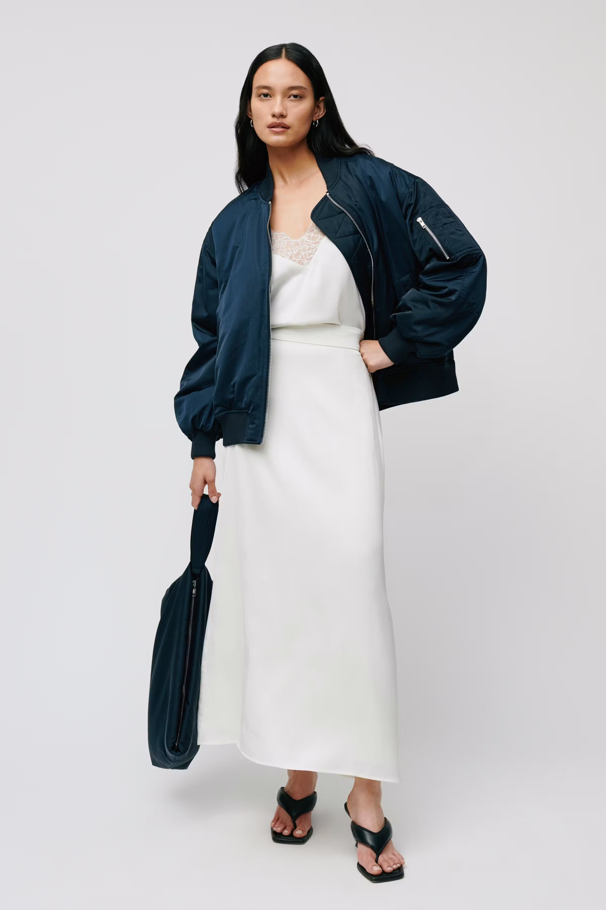 AMINA Bag LOOKBOOK FRONT 30600432-BL900