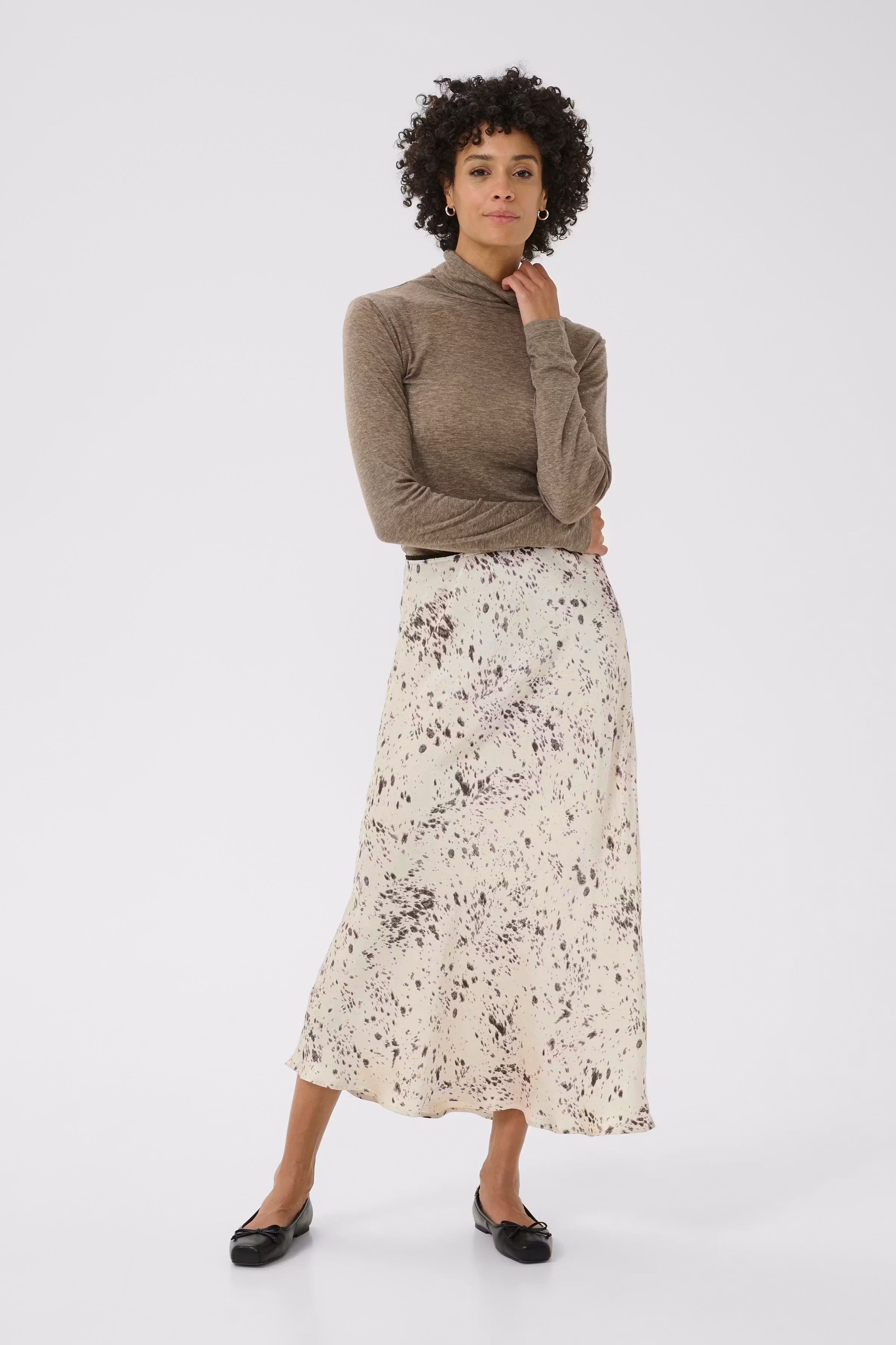 LaurinaPW Kjol LOOKBOOK FRONT 30308872-304223