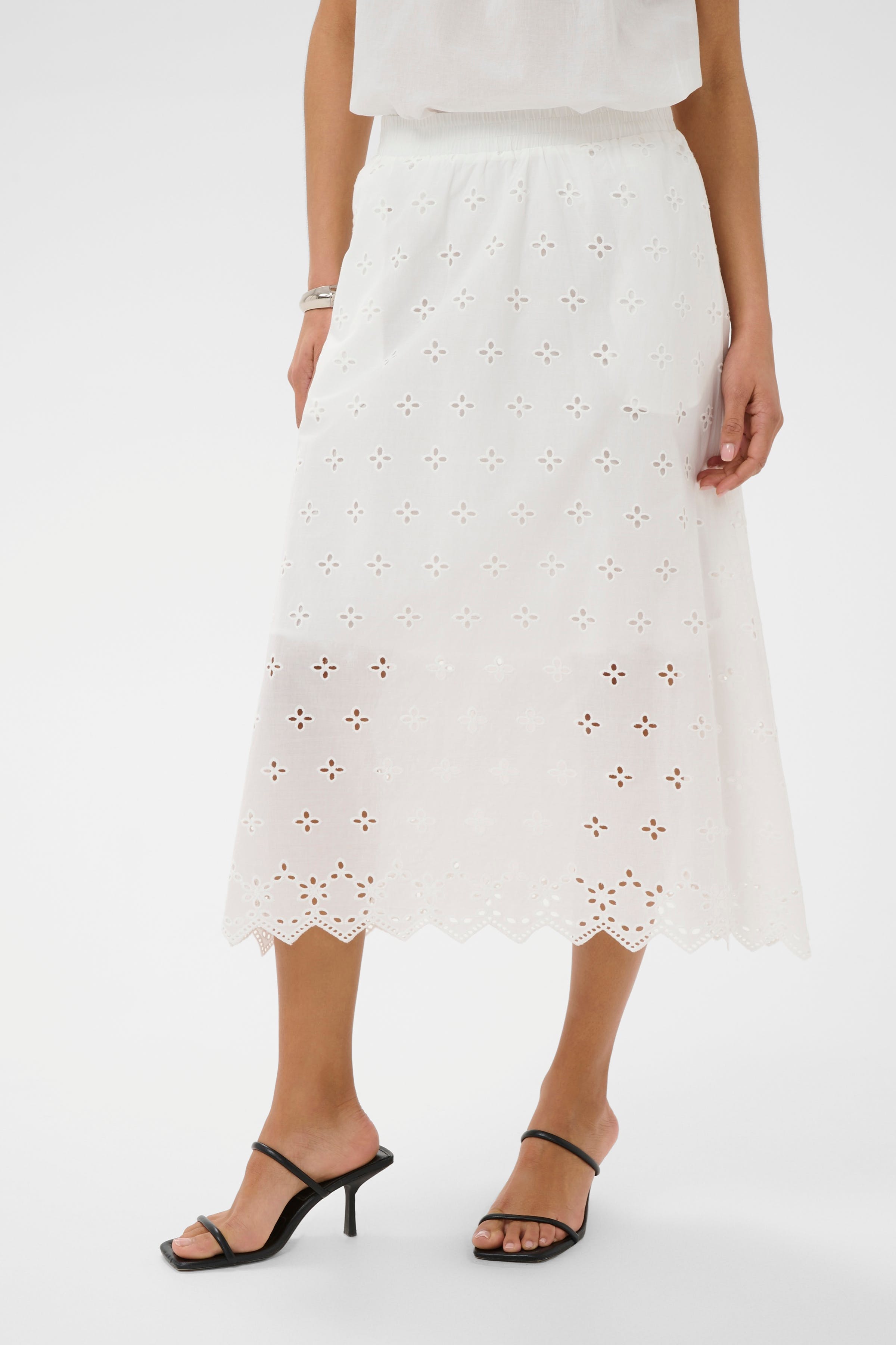 KAmolly Jupe LOOKBOOK FRONT 10512293-110602