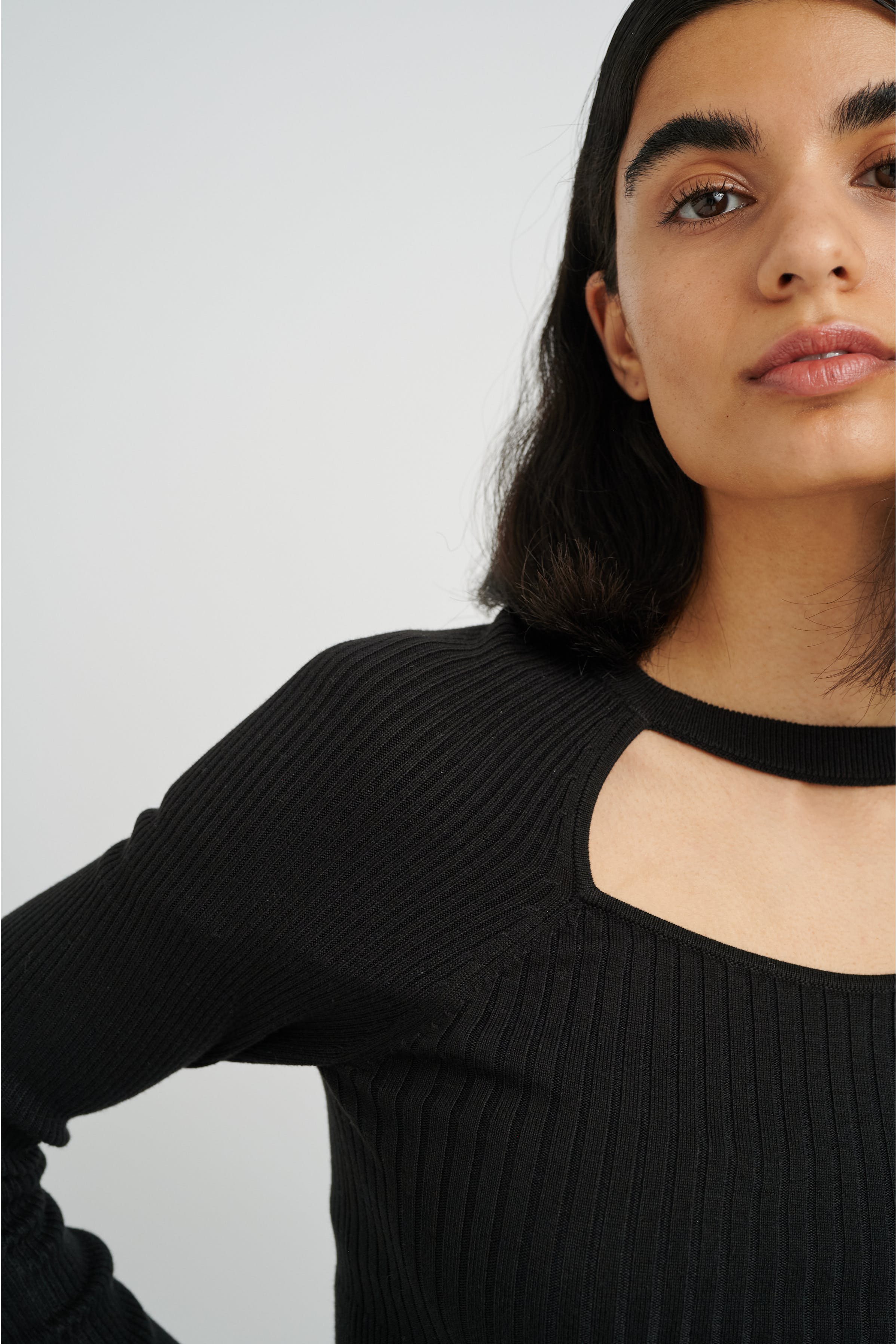 AloraIW Pullover LOOKBOOK DETAIL 30108097-194008