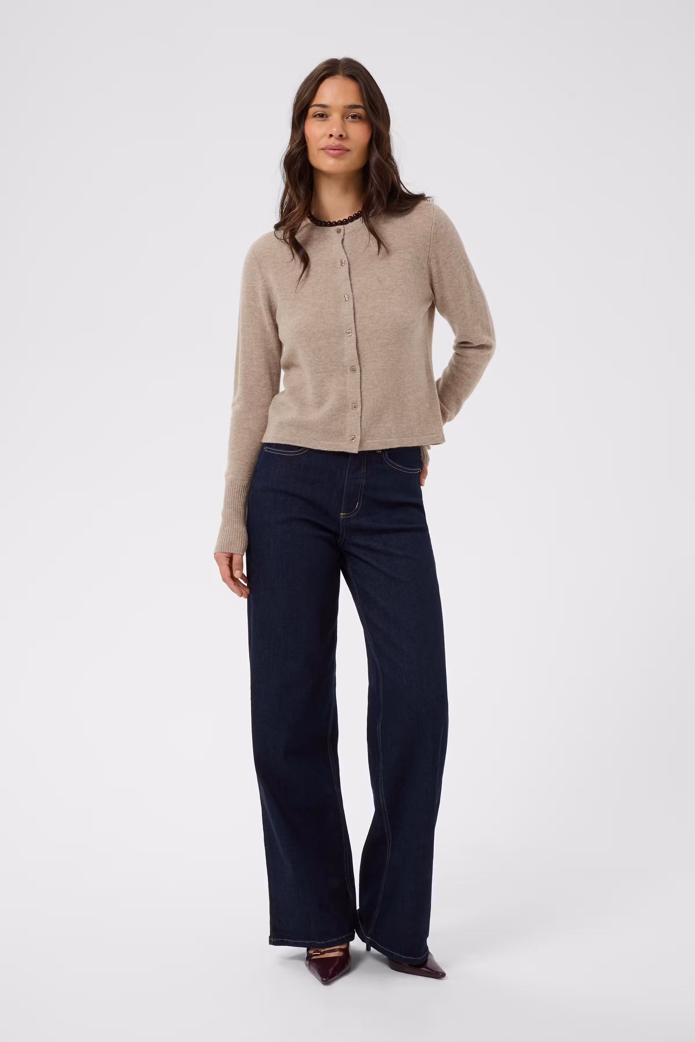 KAcashie Cardigan LOOKBOOK FRONT 10512639-109952
