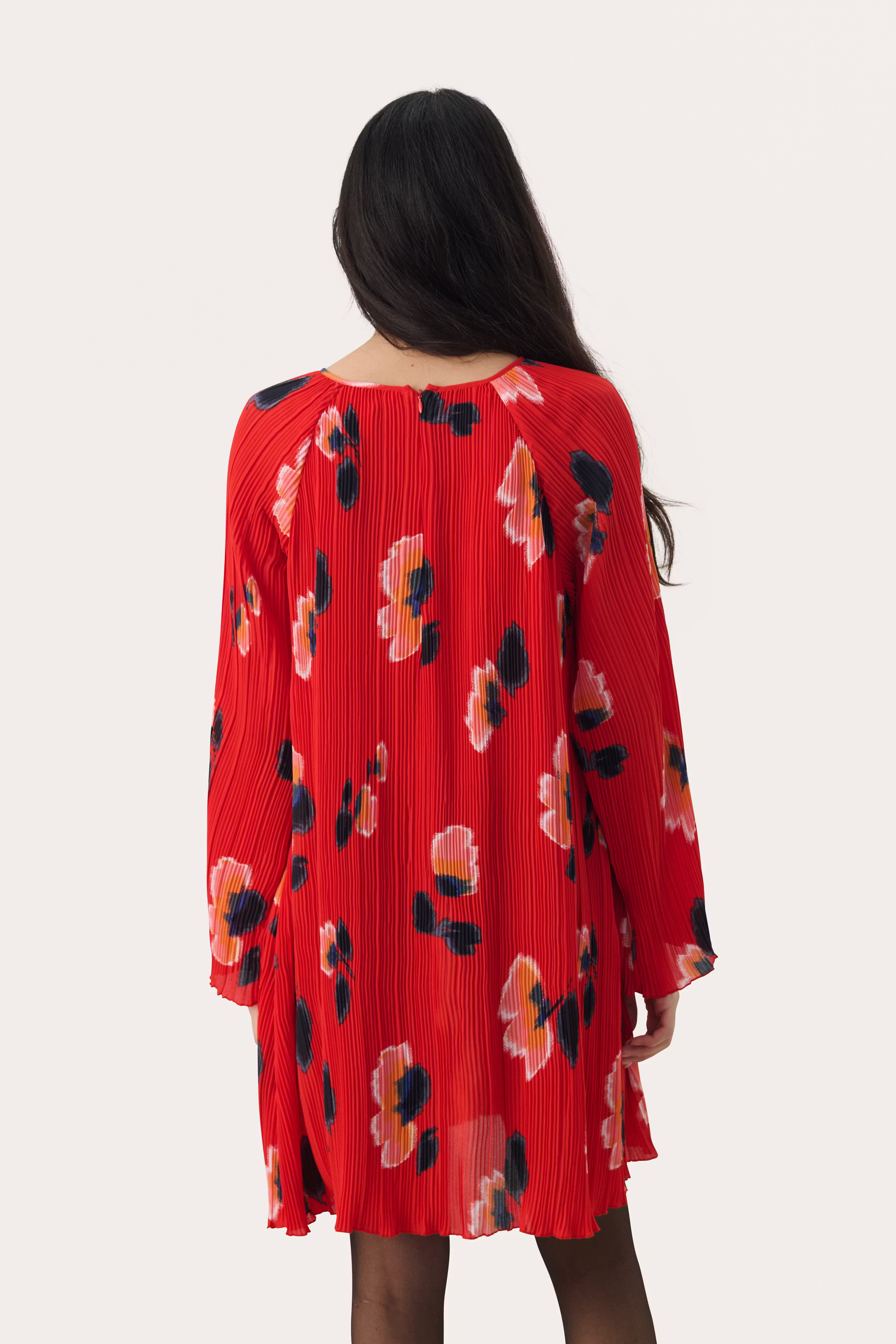 MilanasPW Klänning LOOKBOOK BACK 30309529-303395