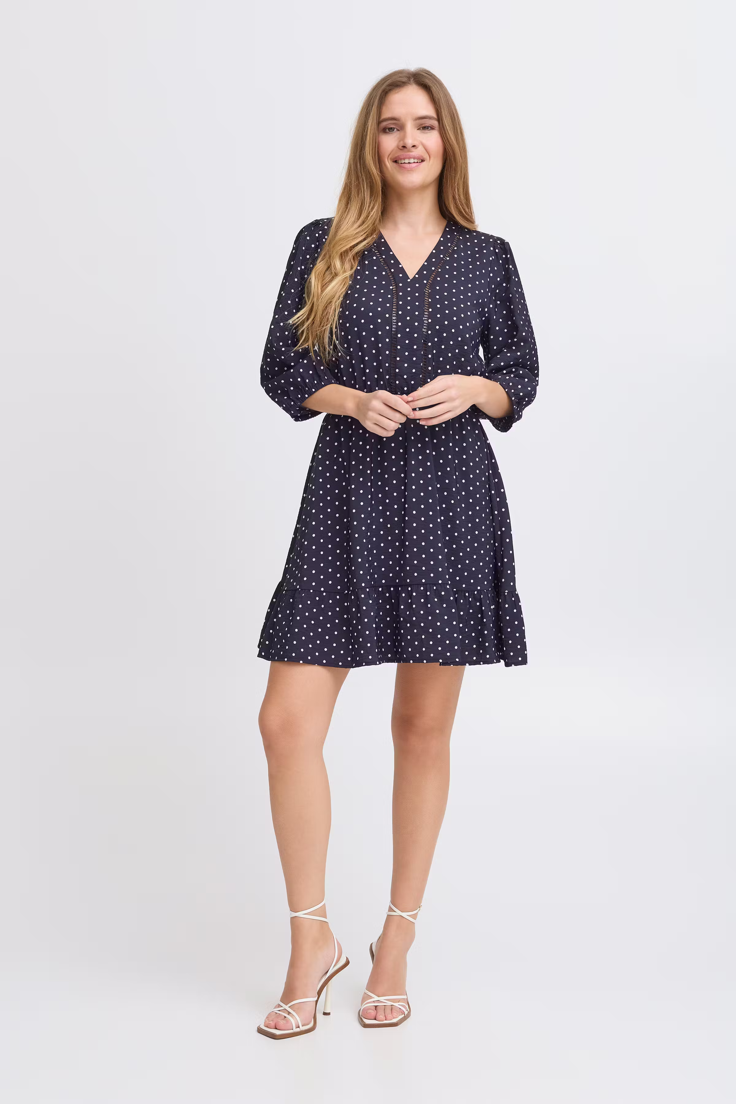 PZAMBER Kjole LOOKBOOK FRONT 50209166-205176