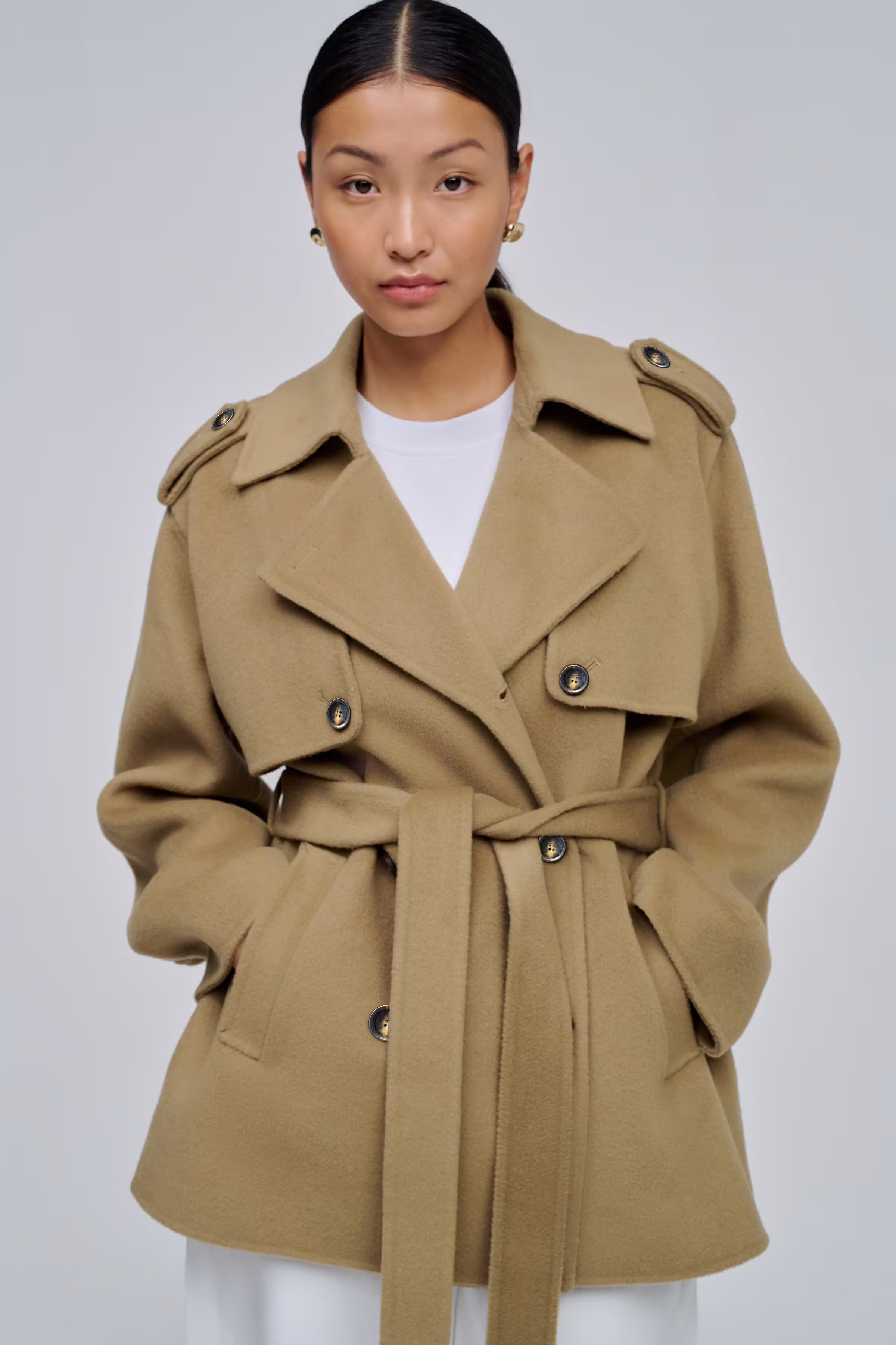 IOJuneMarie Coat LOOKBOOK FRONT 30600103-BE390
