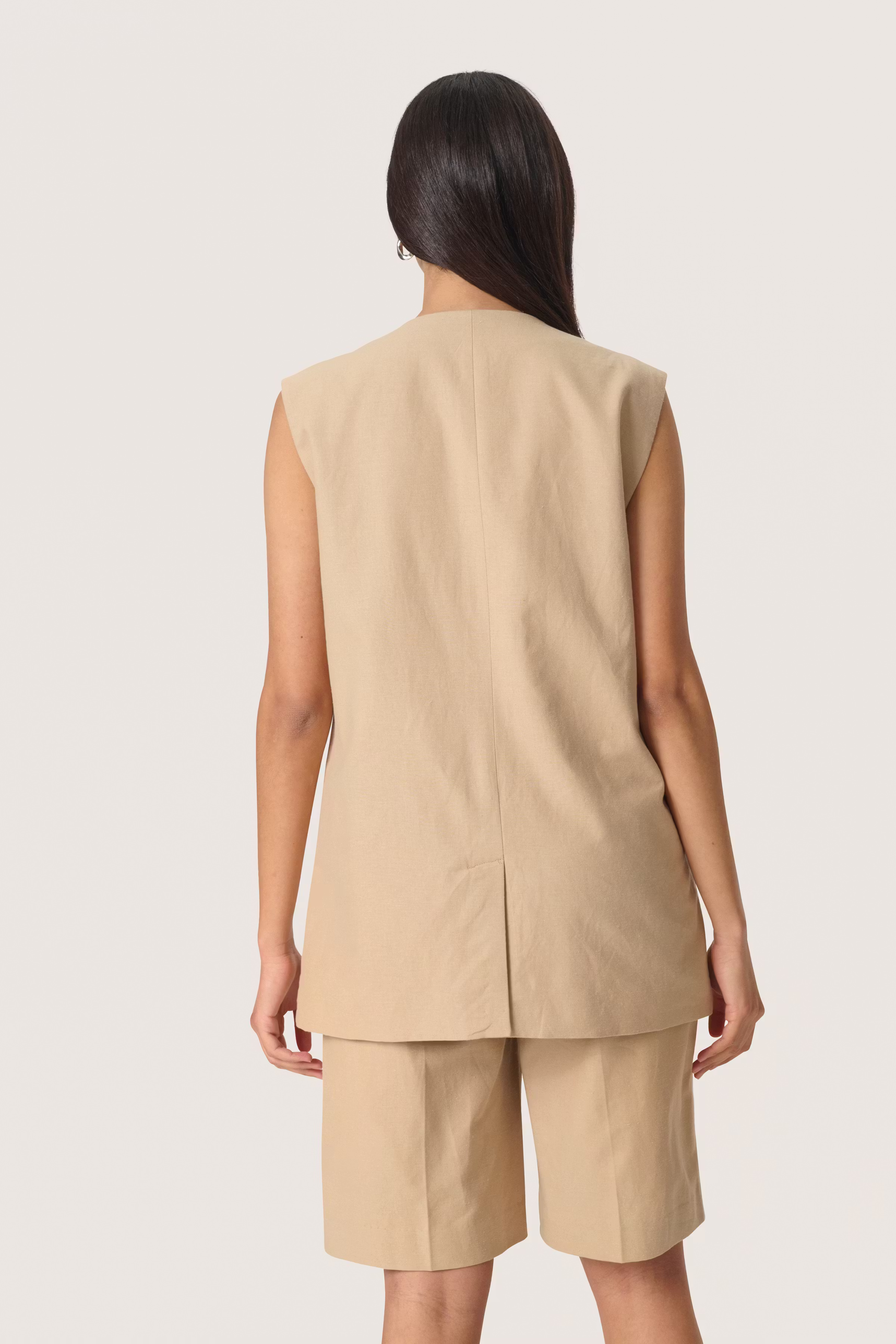 SLCarry Waistcoat LOOKBOOK BACK 30408228-151114